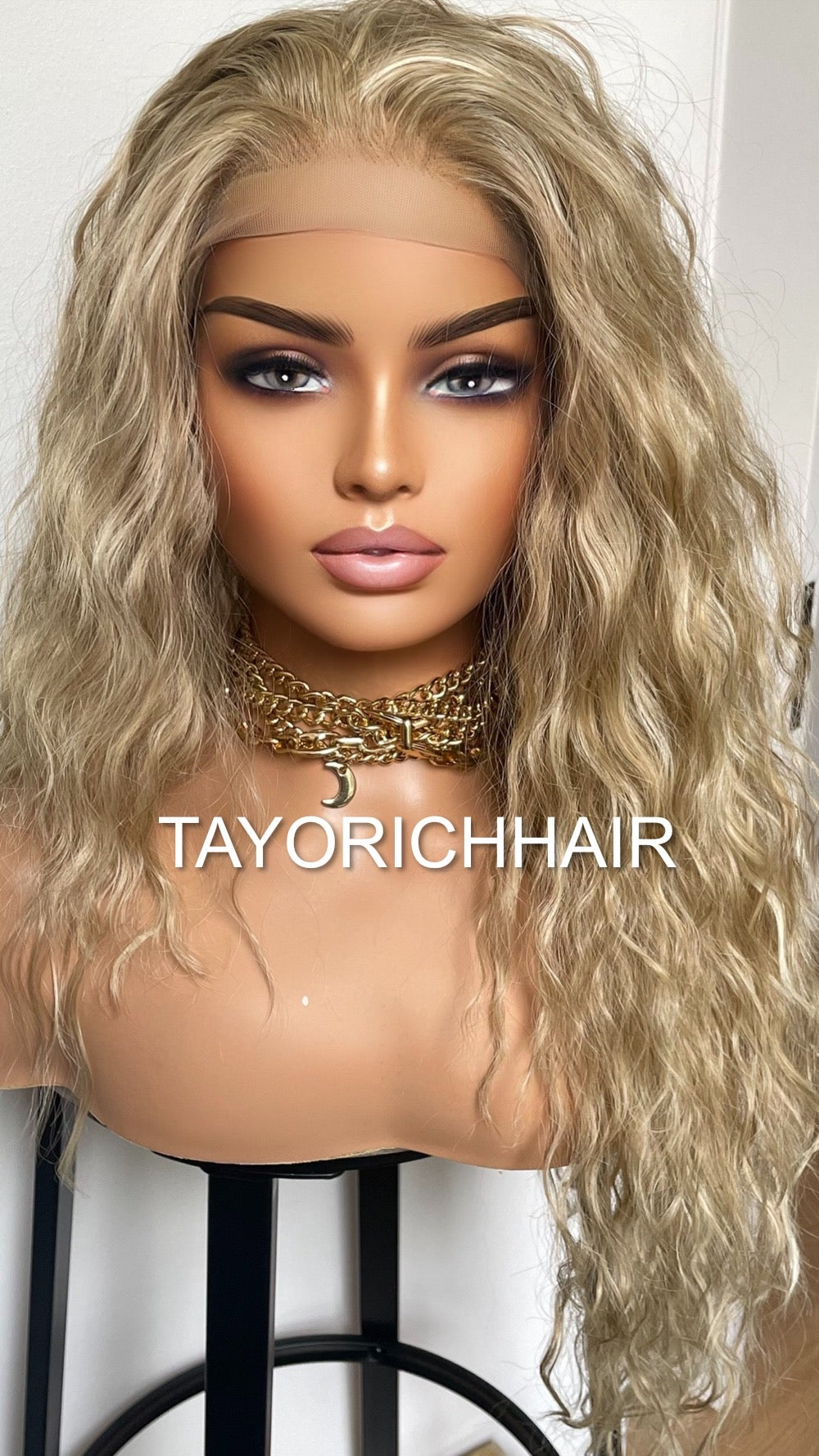 Curly Blonde Lace Front Wig With Streaks//Light Weight Wig For Daily Wear/ Big Blonde Full Curly Synthetic Lace Wig/ Party Wigs