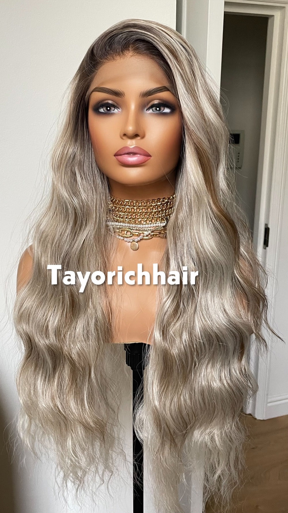 Ombre Platinum Blonde Wig: Long Wavy Synthetic Lace Front Wig
