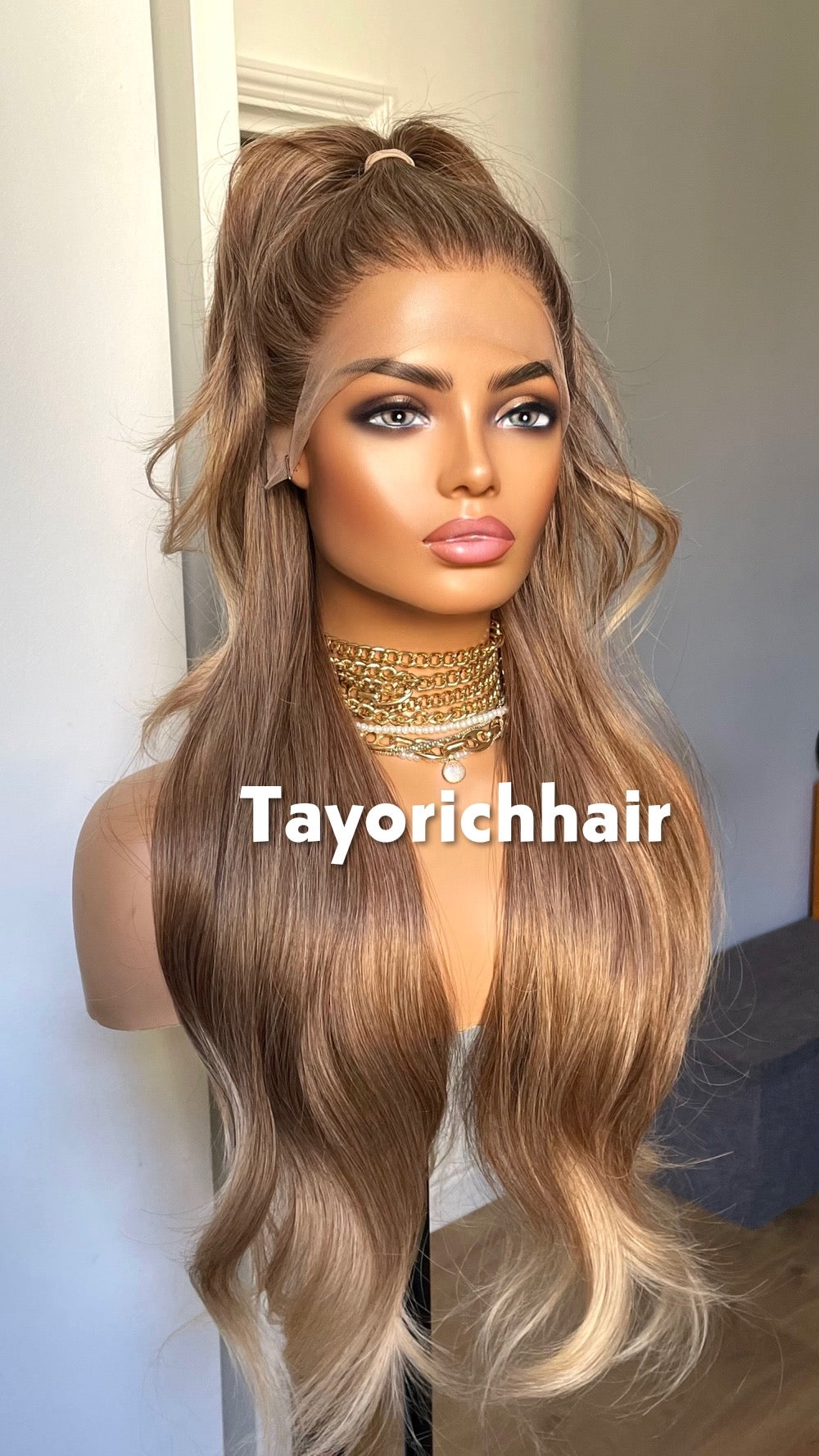 Honey Brown Wig With Blonde Highlights| Long Hair Comfortable Wigs For Women In 24Inches|13by6 Wide Lace-top Wig With Free Part| Pre-plucked Hair-Line Wigs By Tayorichhair