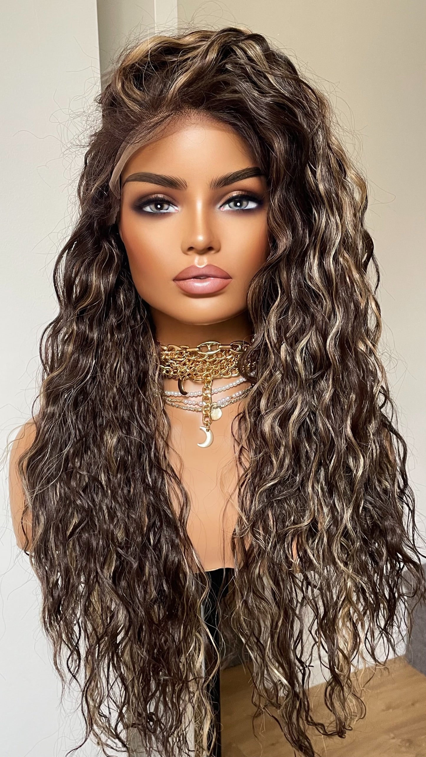 Dark Brown Curly Hair Lace Frontal Wig With Blonde Highlights/Curly Synthetic Hair Wig With Baby Hair/13 By 6 Lace Front Wig By Tayorichhair