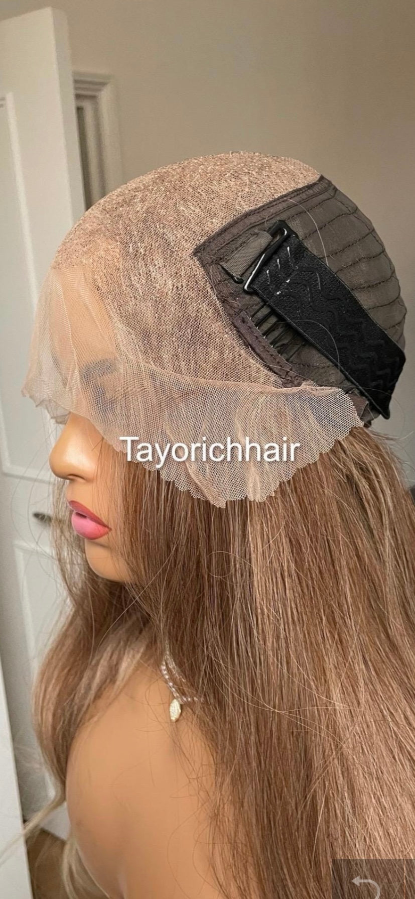 Honey Brown Wig With Blonde Highlights| Long Hair Comfortable Wigs For Women In 24Inches|13by6 Wide Lace-top Wig With Free Part| Pre-plucked Hair-Line Wigs By Tayorichhair