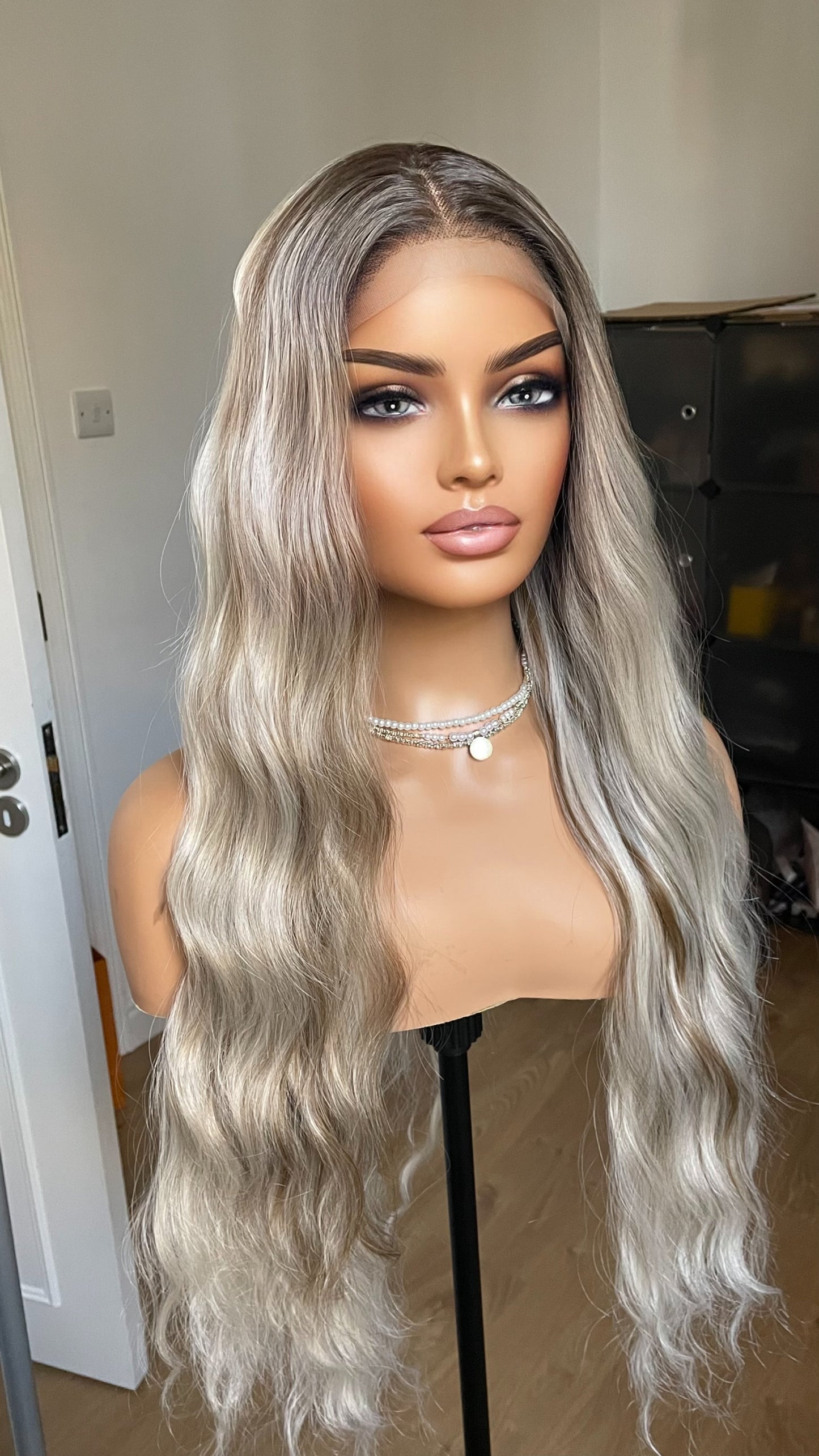 Rooted Platinum Blonde Synthetic Lace Front Wig With Lowlights/ 13x3 Long Wavy Lace Wig For Women/ Synthetic Wigs