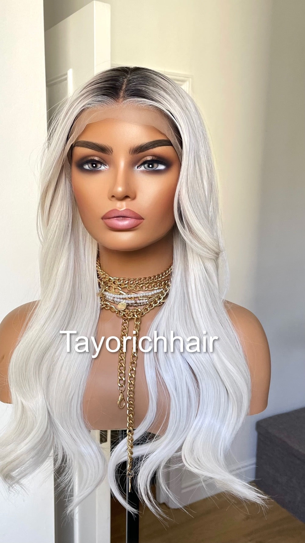 Ombre Wavy White Blonde Lace Front Wig Witg Black Roots/ Heat Safe Synthetic Wig With 13x4 Swiss Lace/ Pre plucked Realistic Hair Line Wig