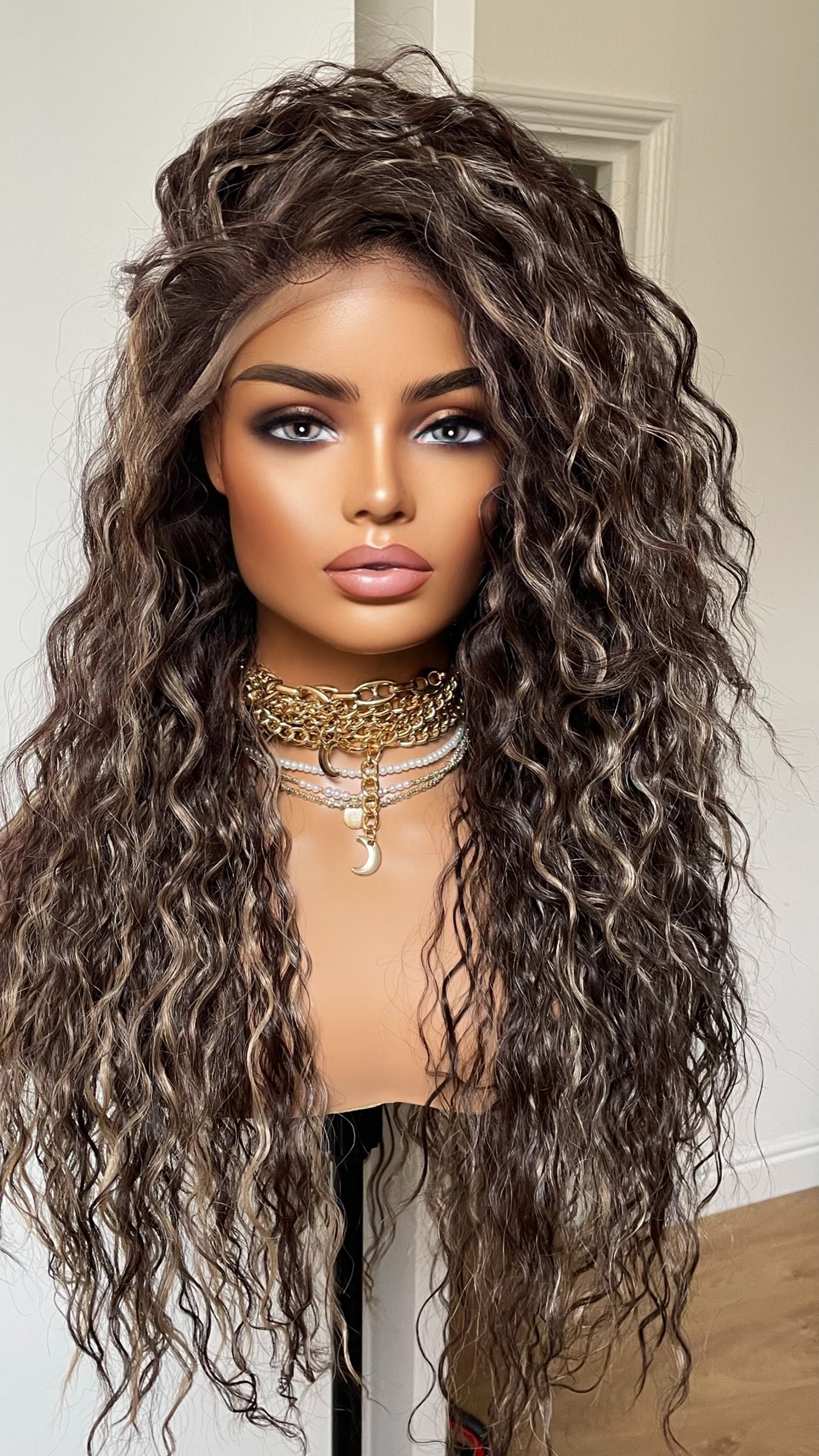 Dark Brown Curly Hair Lace Frontal Wig With Blonde Highlights/Curly Synthetic Hair Wig With Baby Hair/13 By 6 Lace Front Wig By Tayorichhair