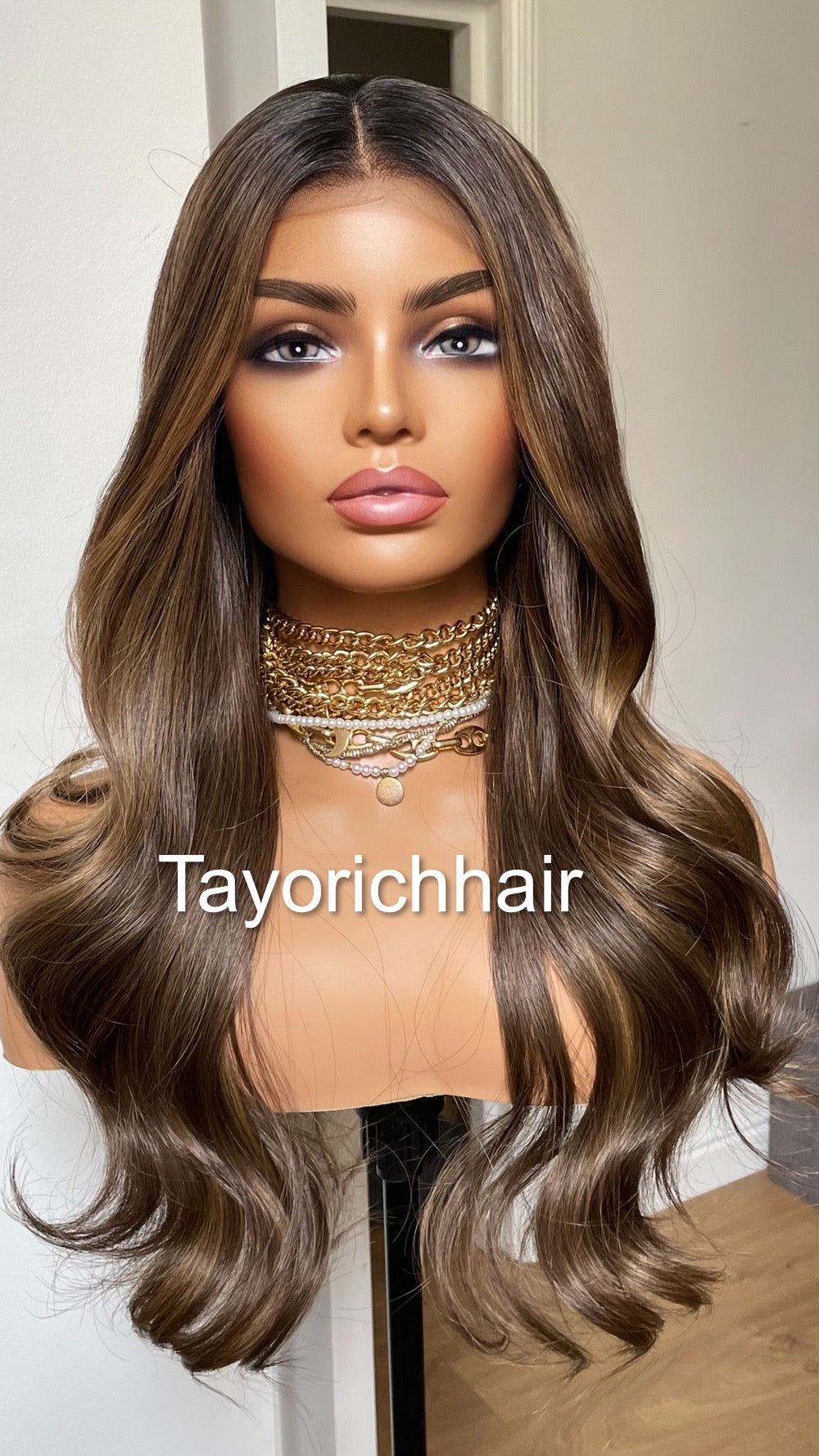 Darkest Brown Handtied Lace Top Wig With Dark Blonde Highlights And Black Roots-Wavy Hair In 20 Inches-Heat Friendly Wigs For Women