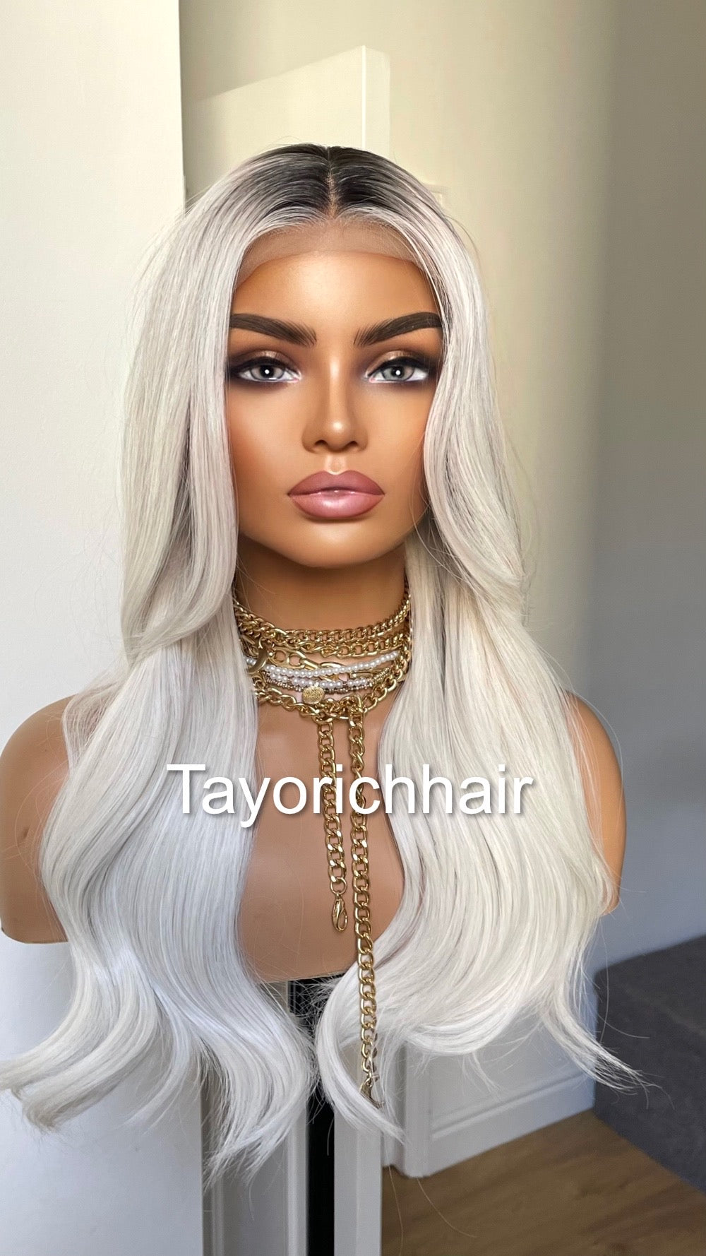 Ombre Wavy White Blonde Lace Front Wig Witg Black Roots/ Heat Safe Synthetic Wig With 13x4 Swiss Lace/ Pre plucked Realistic Hair Line Wig