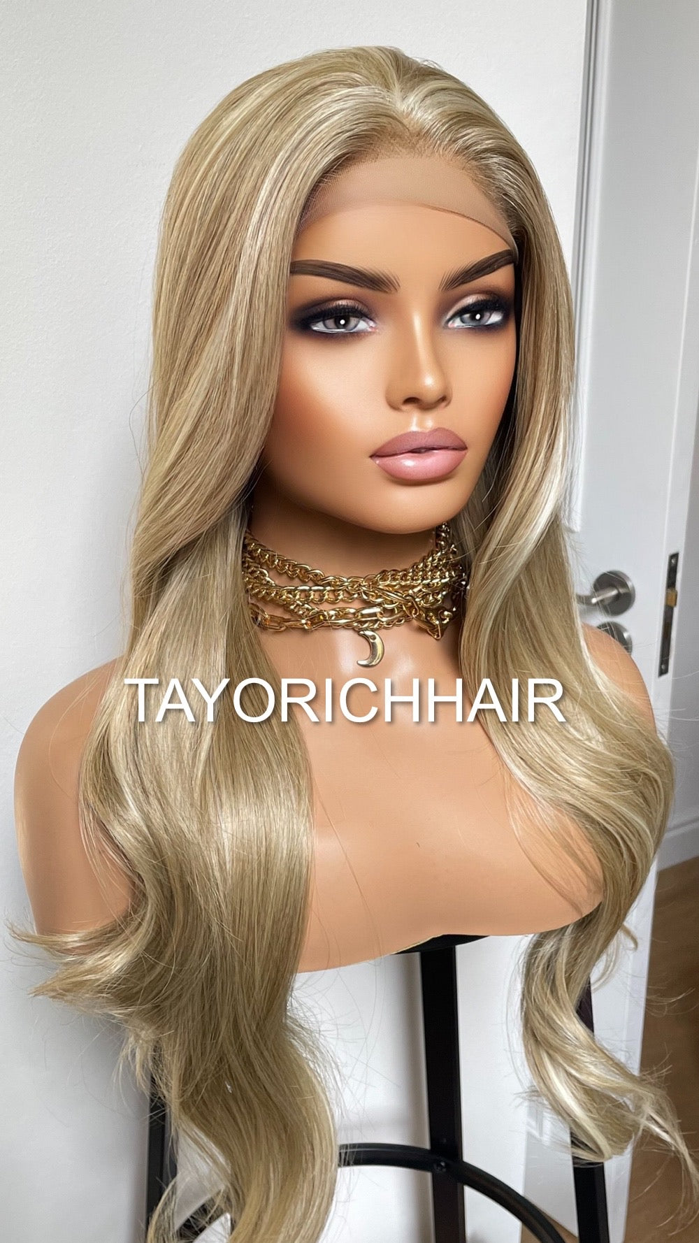 Slight Wavy Blonde Lace Front Wig With Streaks/Long Bouncy Ashy Olive Heat Safe Synthetic Wig 13x3 Lace Front Wig For Women