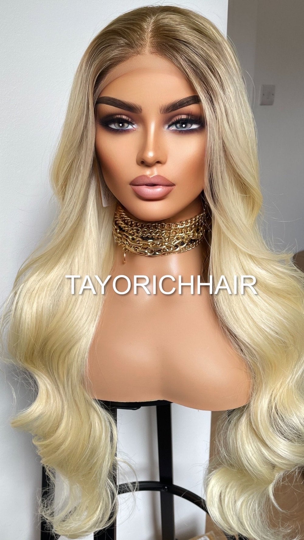 Light Golden Blonde Lace Front Wig With Dark Roots/ 13x3 Lace Front/ Heat Safe Sythetic Lush Wavy Lace Wig For Women/ Gift For Her