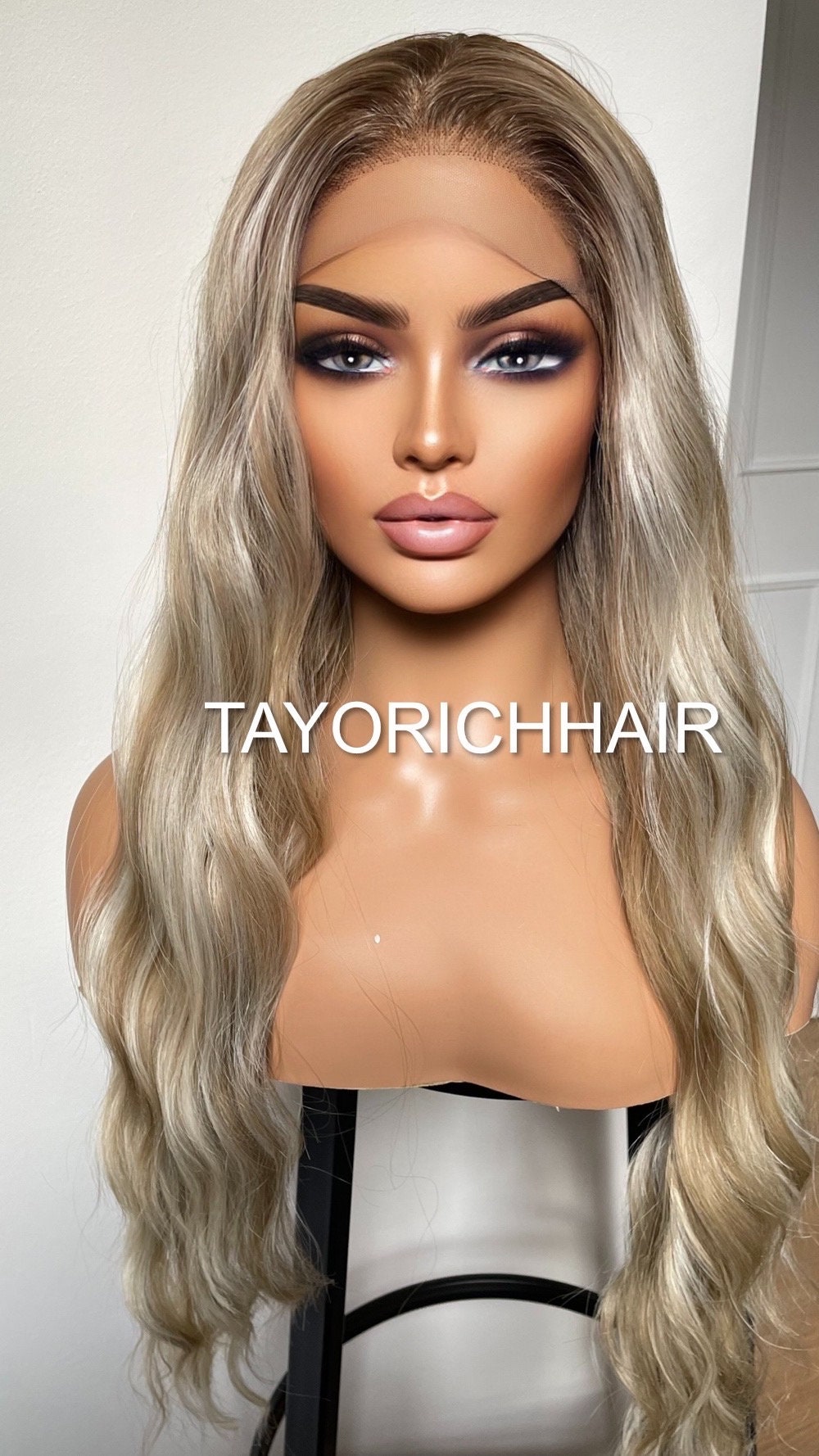 Mixed Ash And Platinum Blonde Synthetic Lace Front Wig/ Dark Roots/ Beach Waves Realistic Hairline Wig/ Natural Looking Wig For Women