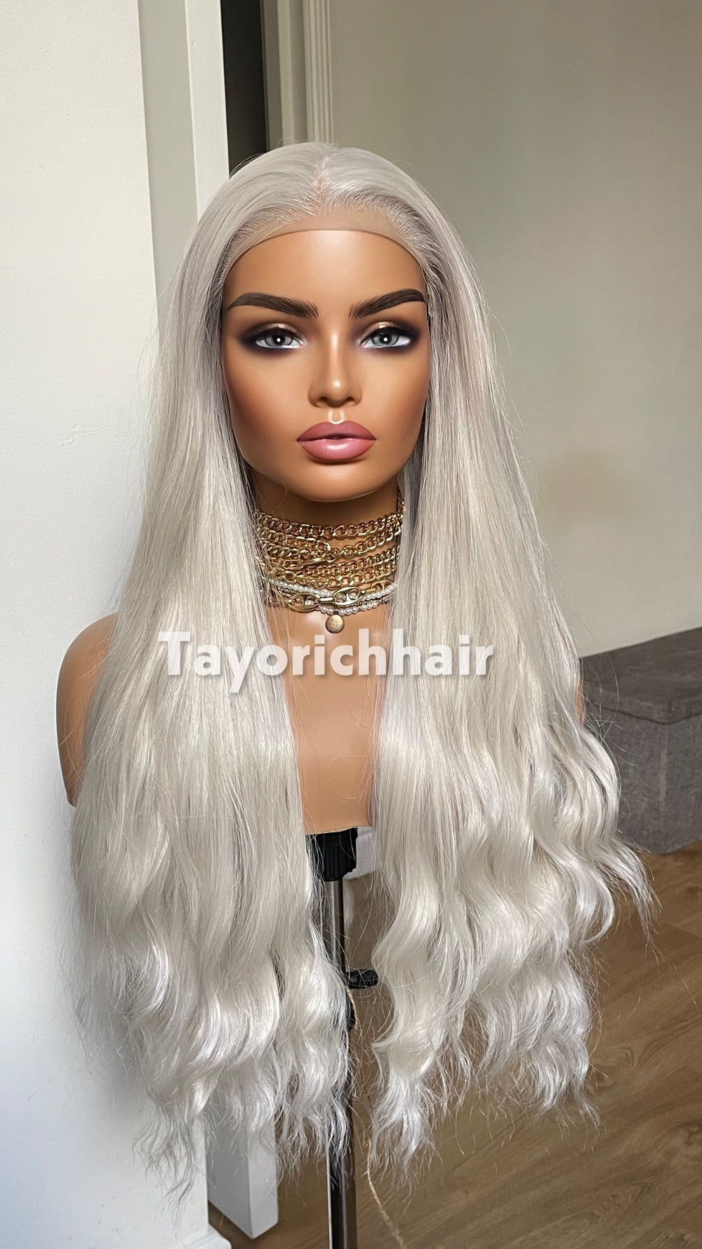 Platinum Blonde Lace Front Wig: 26 Inch Wavy Hair 13 by 6 Lace