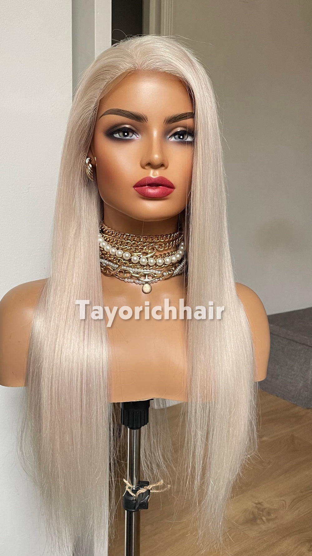 20-Inch Platinum Blonde Straight Human Hair Wig – 13x4 HD Lace, 180% Density
