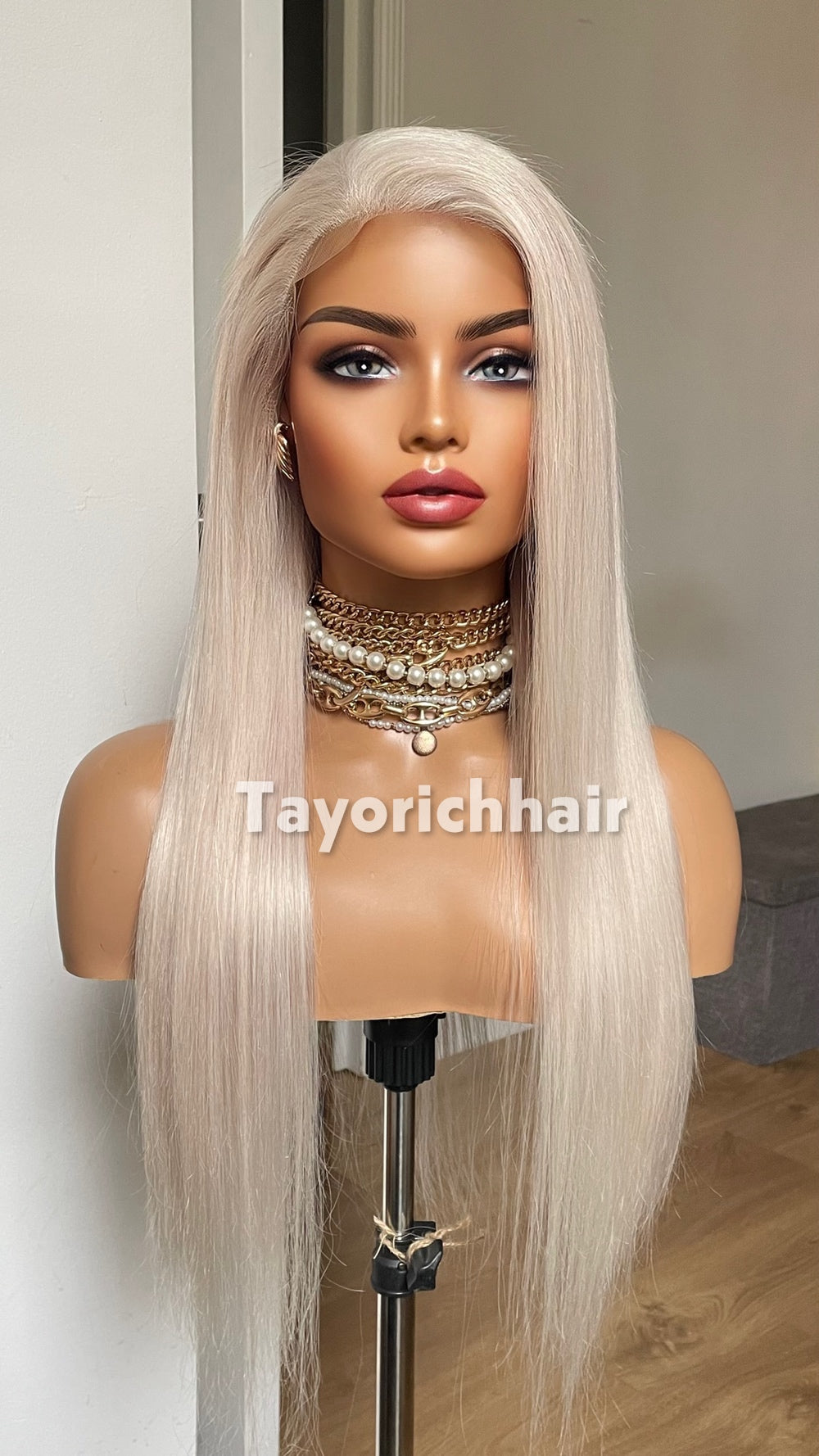 20-Inch Platinum Blonde Straight Human Hair Wig – 13x4 HD Lace, 180% Density