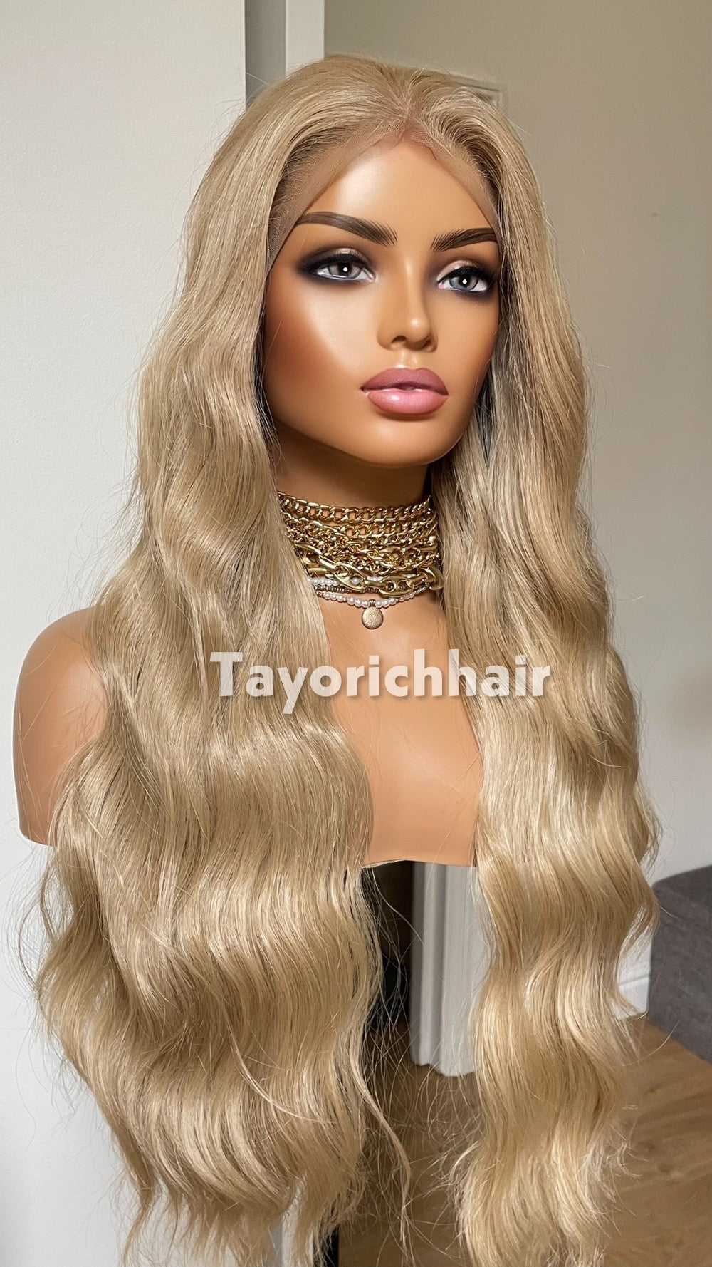 TayoRichHair | 24" Natural Ash Blonde Beach Wavy Lace Front Wig (13x6 Transparent Lace)