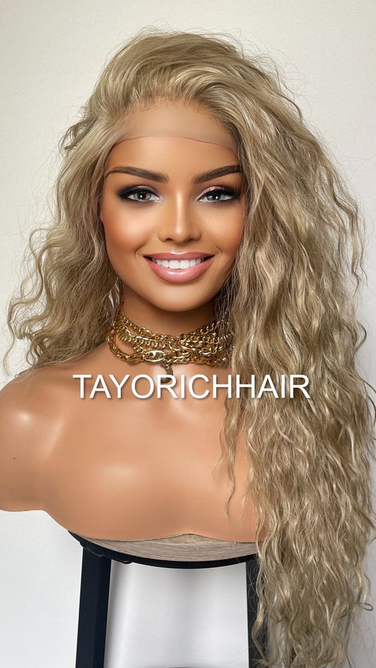 Curly Blonde Lace Front Wig With Streaks//Light Weight Wig For Daily Wear/ Big Blonde Full Curly Synthetic Lace Wig/ Party Wigs