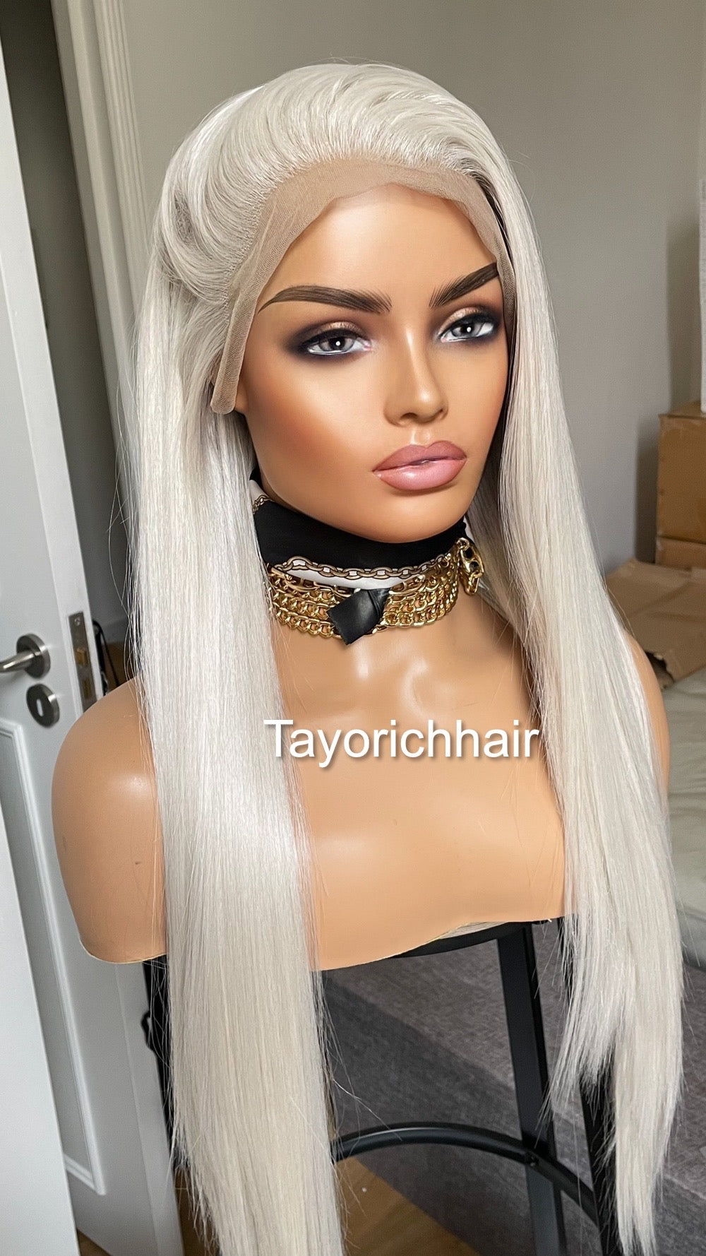 Ice Blonde Platinum Blonde Straight Synthetic Lace Wig/ Lace Front heat Resistant Luxury Synthetic Wig /13x4 Ash White Free Part Wigs
