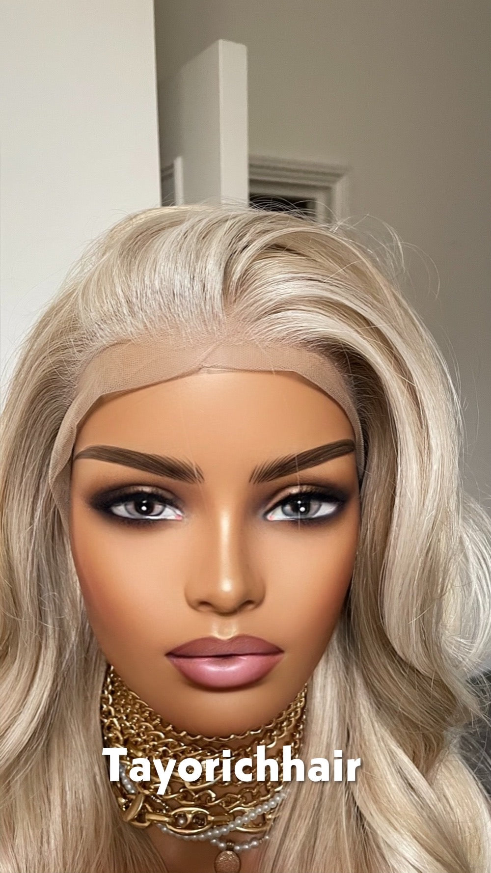 Sandy Blonde Synthetic Wig;Face Framing Highlights, Wavy Hair , Heat Safe Wigs