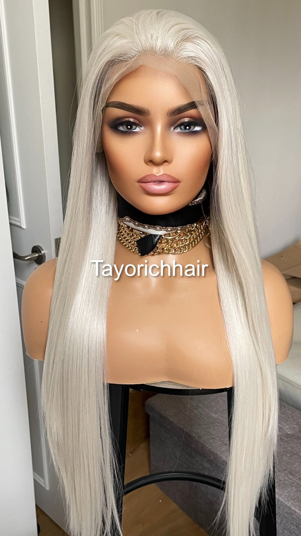 Ice Blonde Platinum Blonde Straight Synthetic Lace Wig/ Lace Front heat Resistant Luxury Synthetic Wig /13x4 Ash White Free Part Wigs