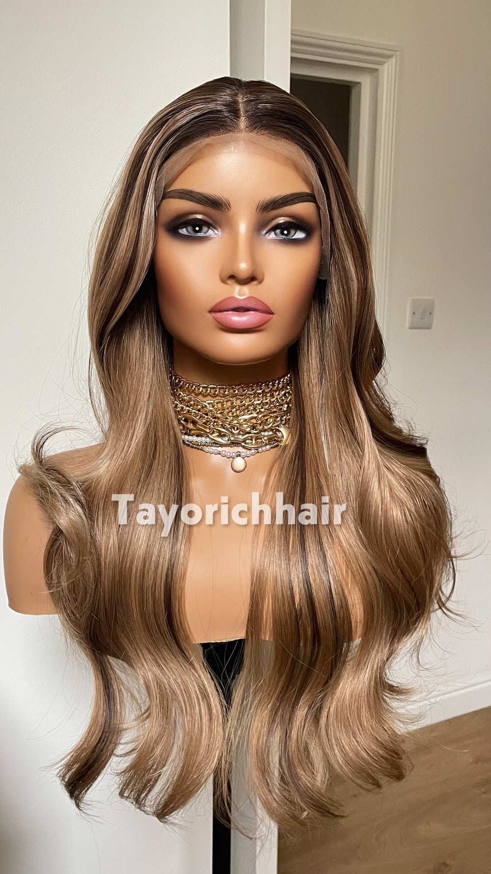 Rooted Dark Blonde Lace Wig With Highlights; Wavy Hair, Heat Resistant Synthetic