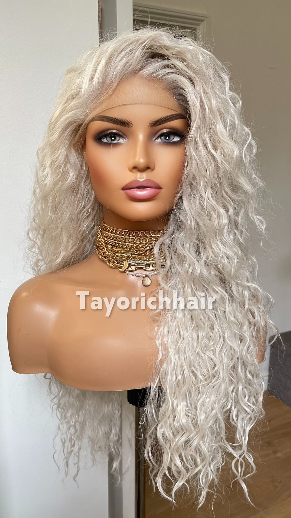 Tayorichhair 22-Inch Platinum Blonde Exotic Curly Synthetic Wig – Dark Roots, 13x3 Transparent Lace Front, Small XS Cap Lightweight Daily Wear Unit
