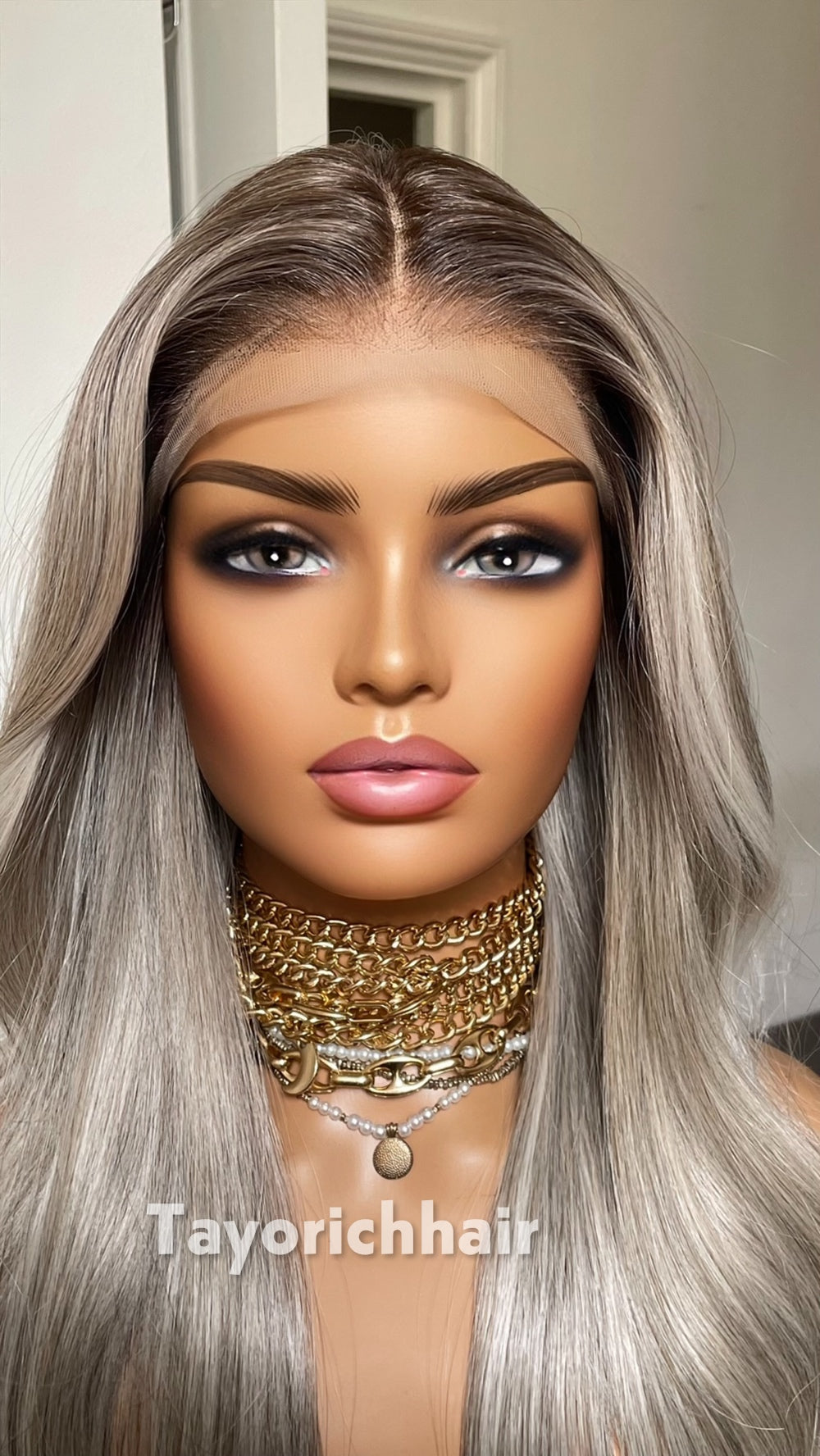 Silver Ash Blonde Wig with Platinum Highlights | 22” Wavy