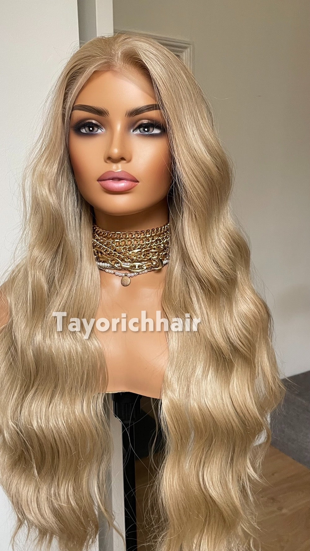 TayoRichHair | 24" Natural Ash Blonde Beach Wavy Lace Front Wig (13x6 Transparent Lace)