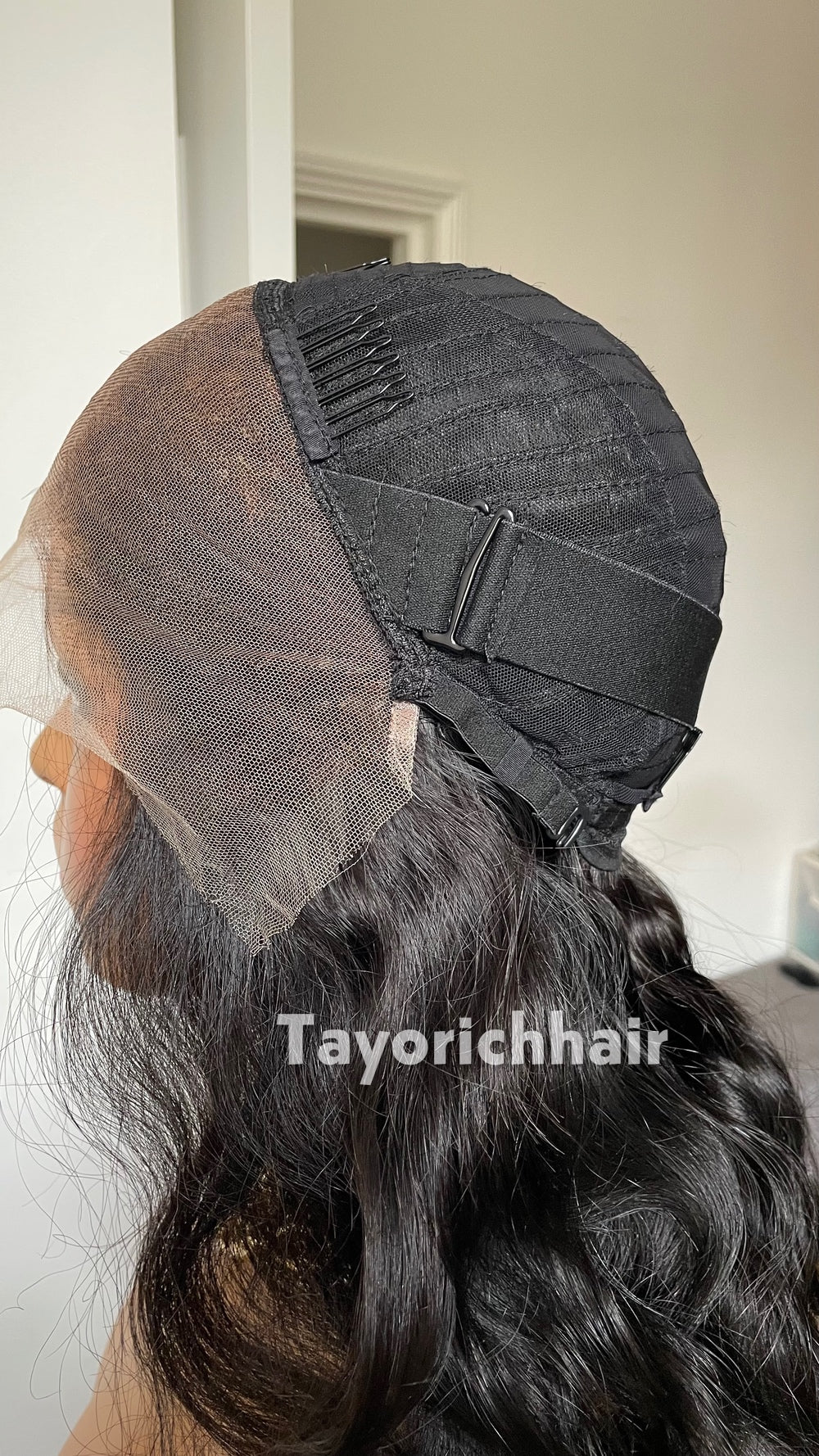 TayoRichHair 13x4 HD Lace Front Loose Wavy Wig – 100% Human Hair (22 Inch, 180% Density, Color 1B, Small Cap, Glueless Fit)