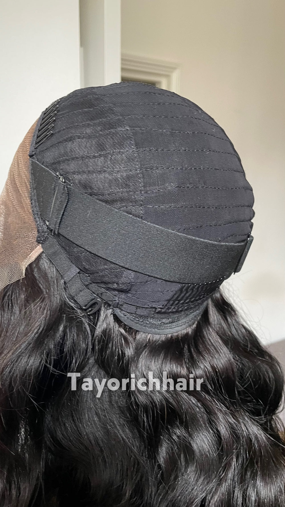 TayoRichHair 13x4 HD Lace Front Loose Wavy Wig – 100% Human Hair (22 Inch, 180% Density, Color 1B, Small Cap, Glueless Fit)