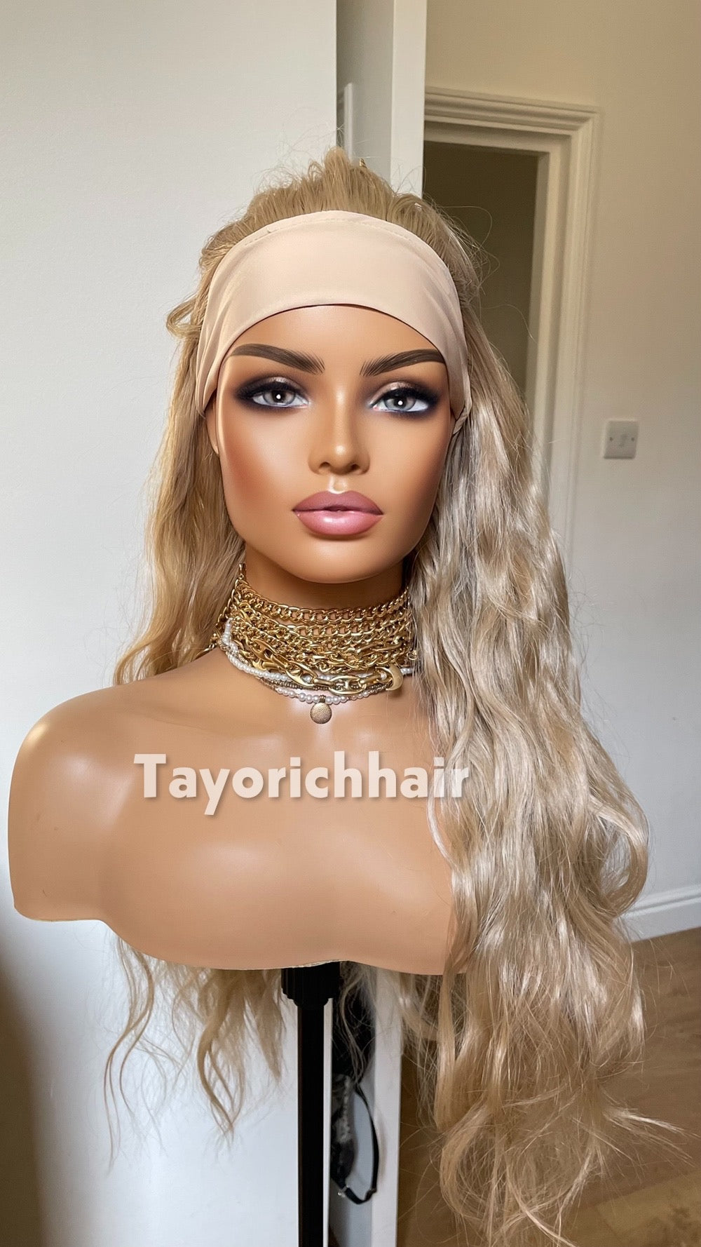 Glueless Ponytail Wig: Heat-Safe Synthetic Updo with Headband