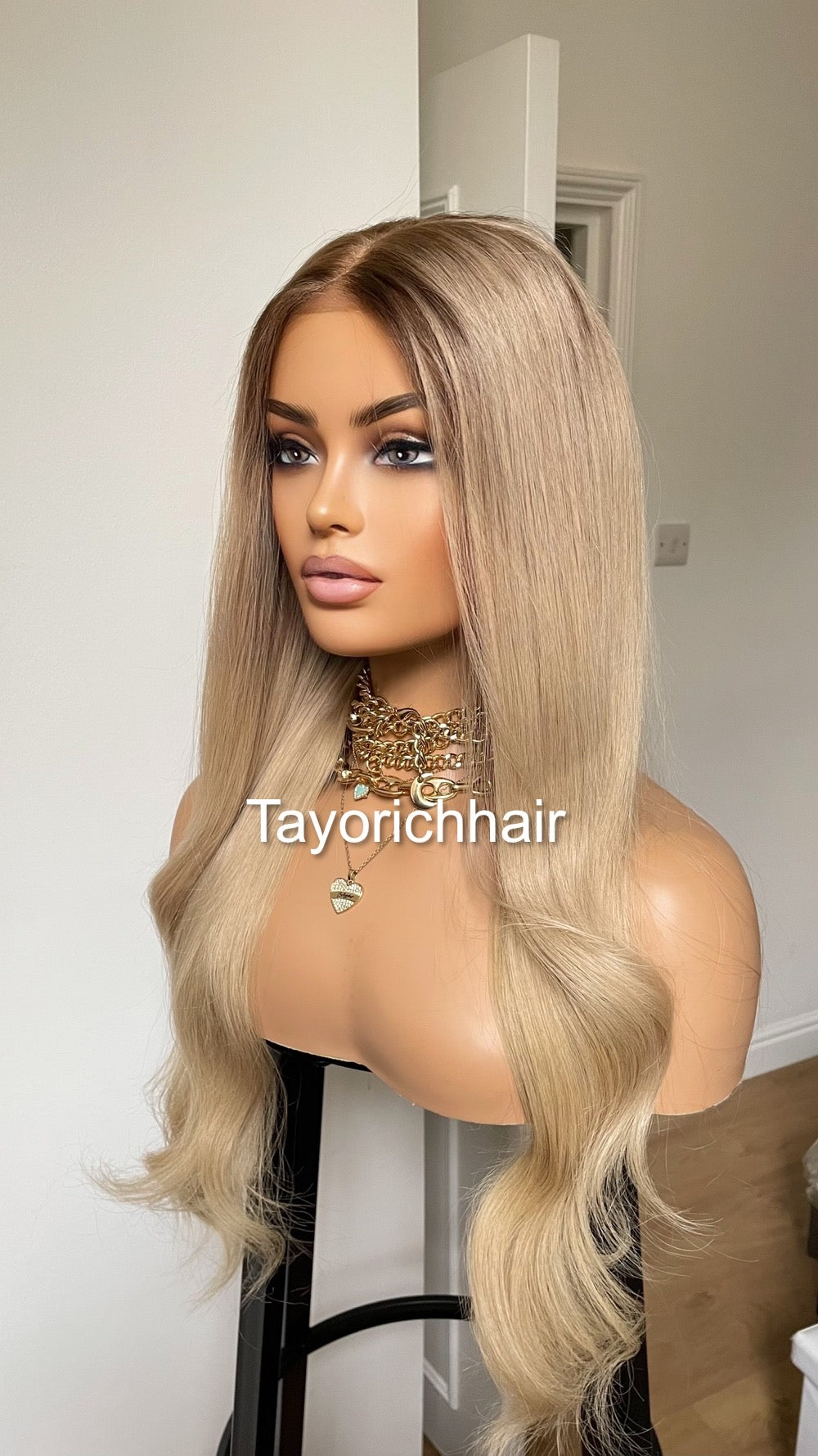 Glueless Human Hair Wig in 22 Inches•Smal Cap Size Wig•Rooted Ash Blonde Human Hair Wig•5X5 HD Lace•Bleached Knots Wig•Beginner Frindly Wig