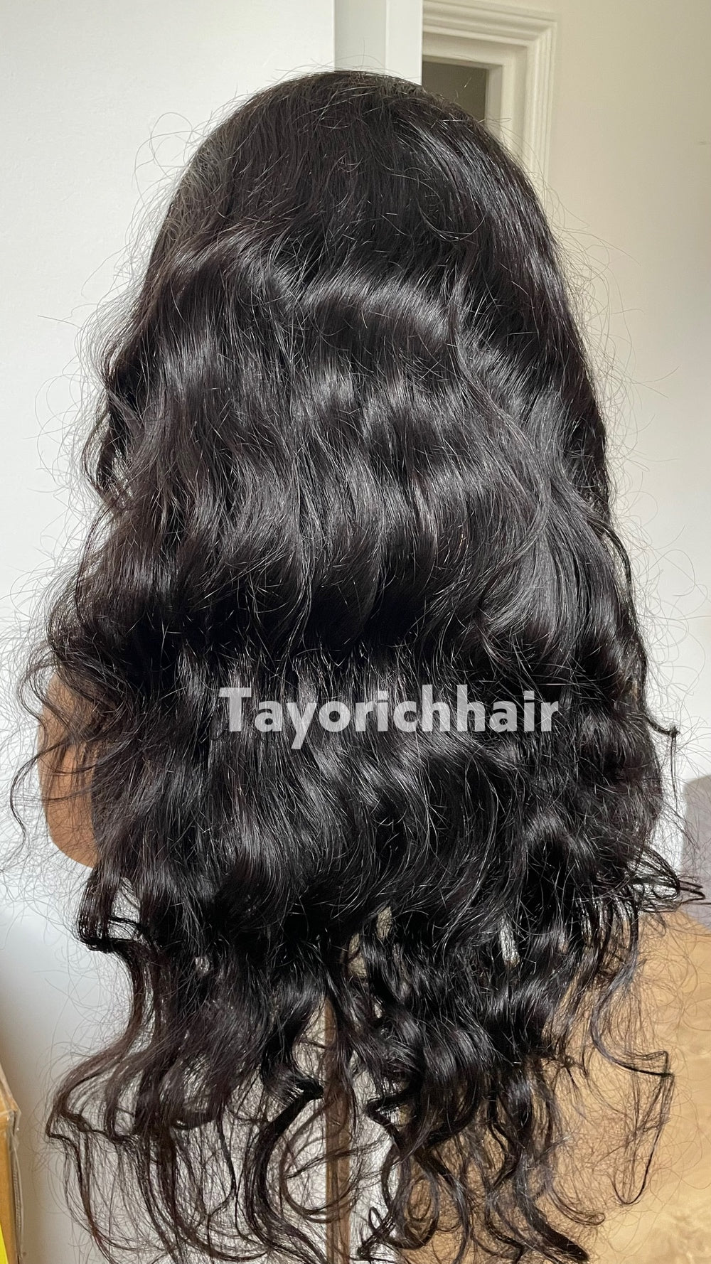 TayoRichHair 13x4 HD Lace Front Loose Wavy Wig – 100% Human Hair (22 Inch, 180% Density, Color 1B, Small Cap, Glueless Fit)