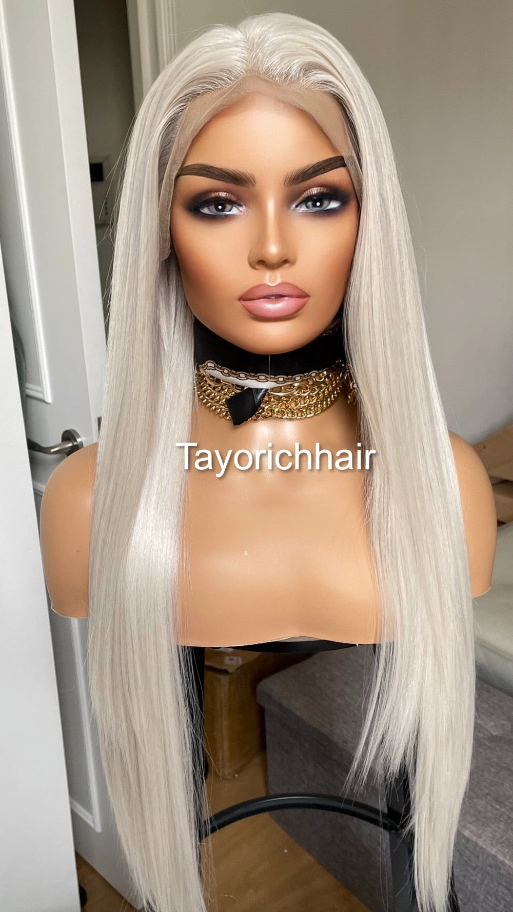Ice Blonde Platinum Blonde Straight Synthetic Lace Wig/ Lace Front heat Resistant Luxury Synthetic Wig /13x4 Ash White Free Part Wigs
