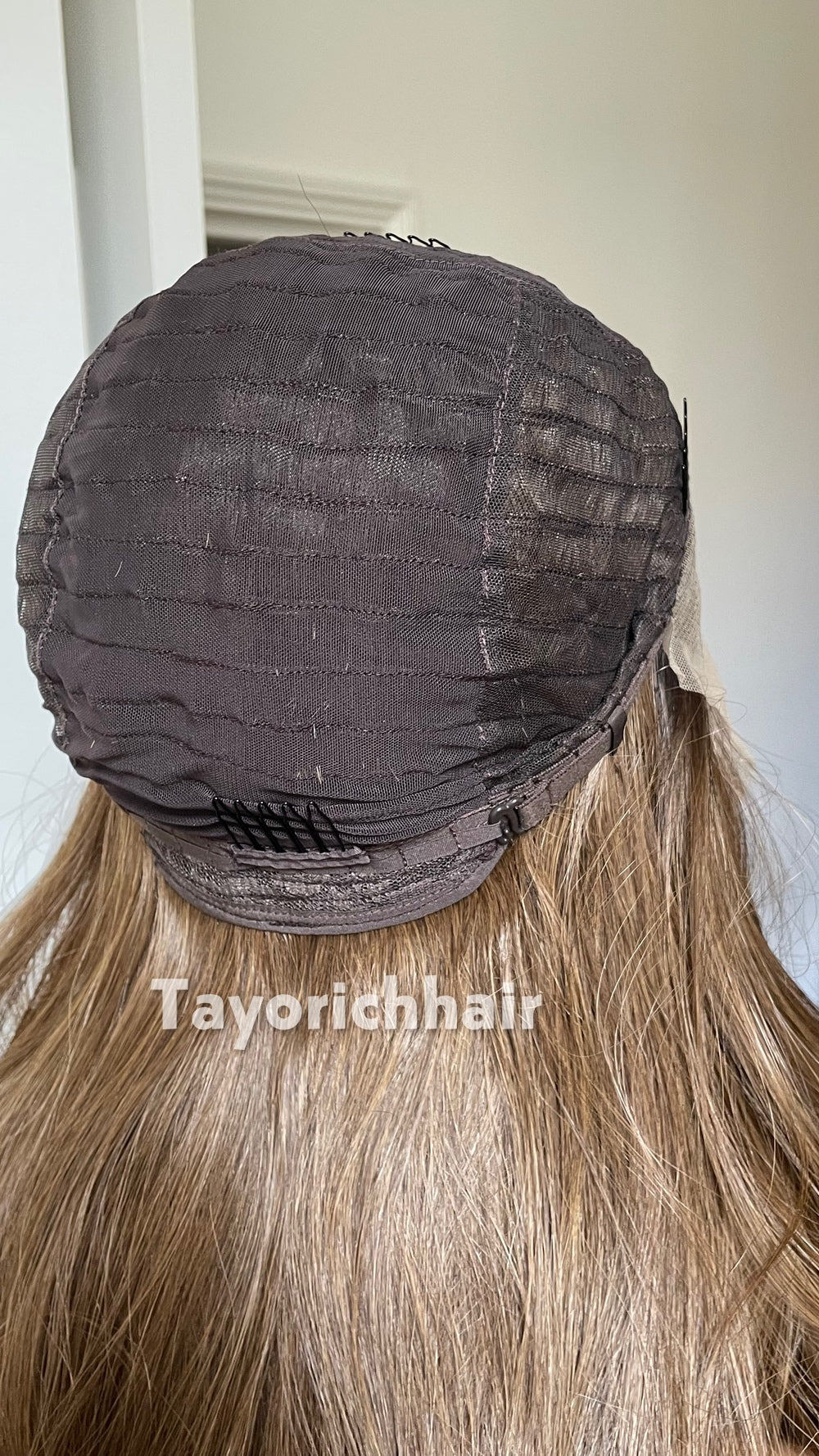 Mixed Caramel Brown Heat Safe Synthetic Lace Front Wig | 20” Wavy Wig | 13x4 Transparent Lace | Middle Part | Tayorichhair