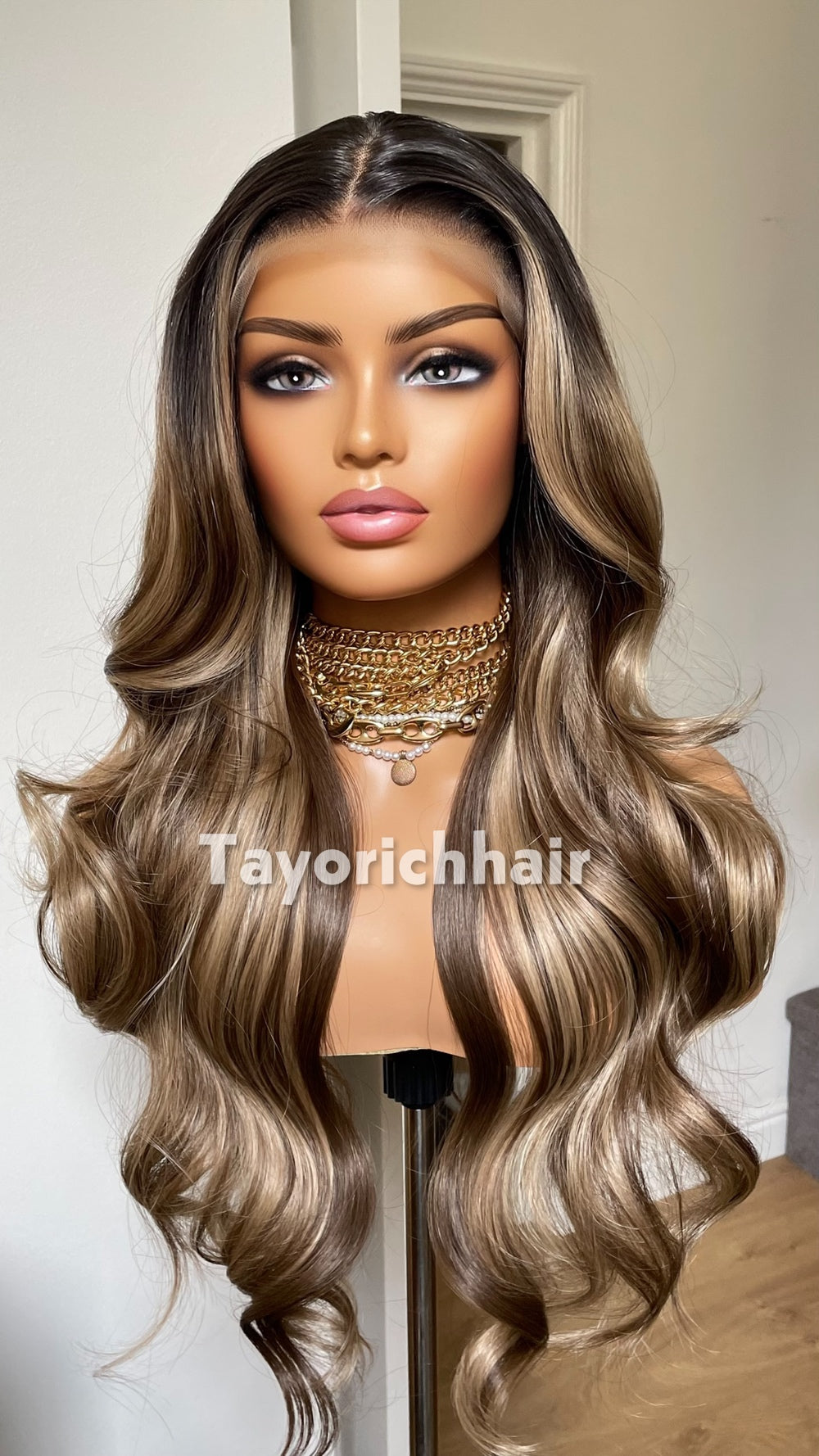 Tayorichhair 24" Wavy Balayage Synthetic Wig – Dark Brown & Blonde Mix with Black Roots (13x4 Lace)