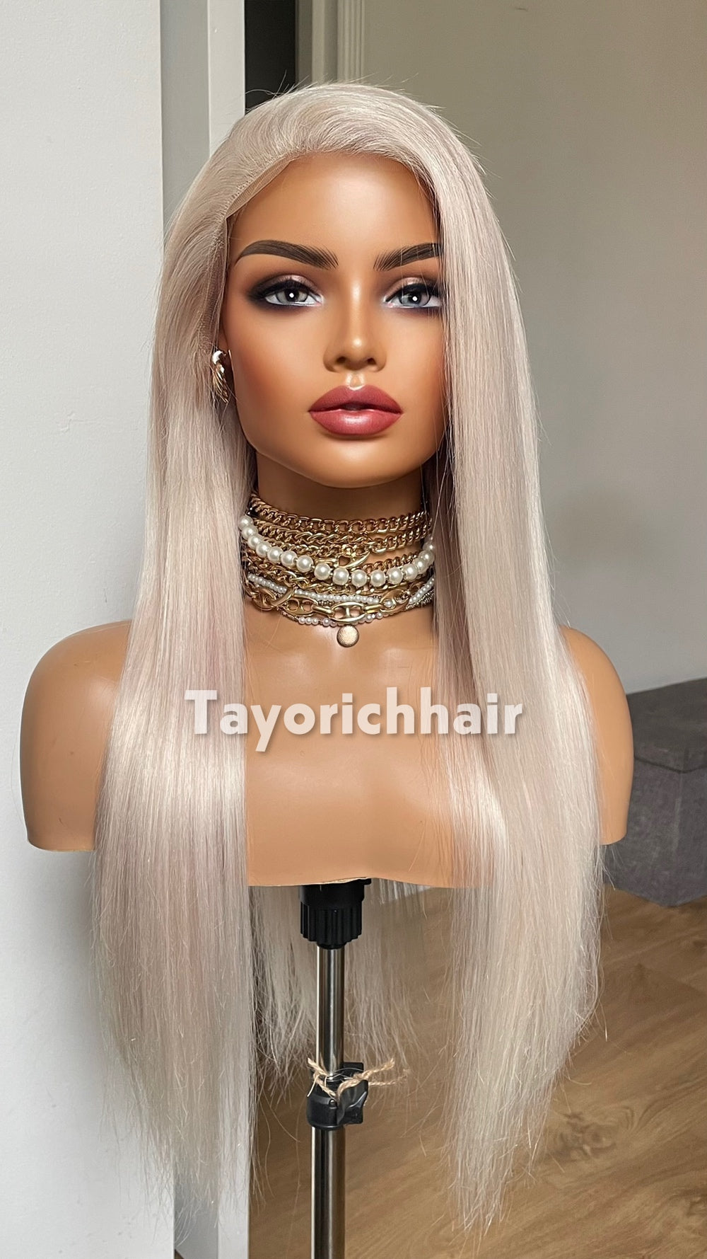 20-Inch Platinum Blonde Straight Human Hair Wig – 13x4 HD Lace, 180% Density