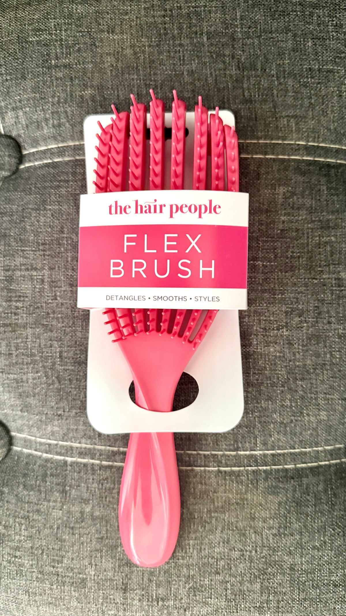 The Flex Brush | Detangle, Smooth & Style for Synthetic Wigs