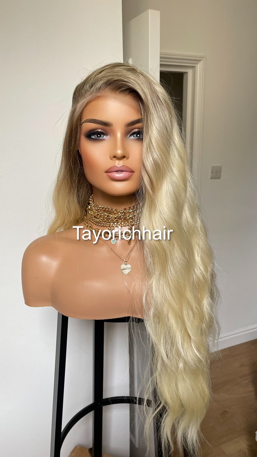 Ombre Platinum Blonde Hair Wig/Golden Platinum Blonde Wig/ Heat Safe Synthetic/ Soft Wavy Blonde Hair/ Wigs For Alopecia/ Hairloss Wigs