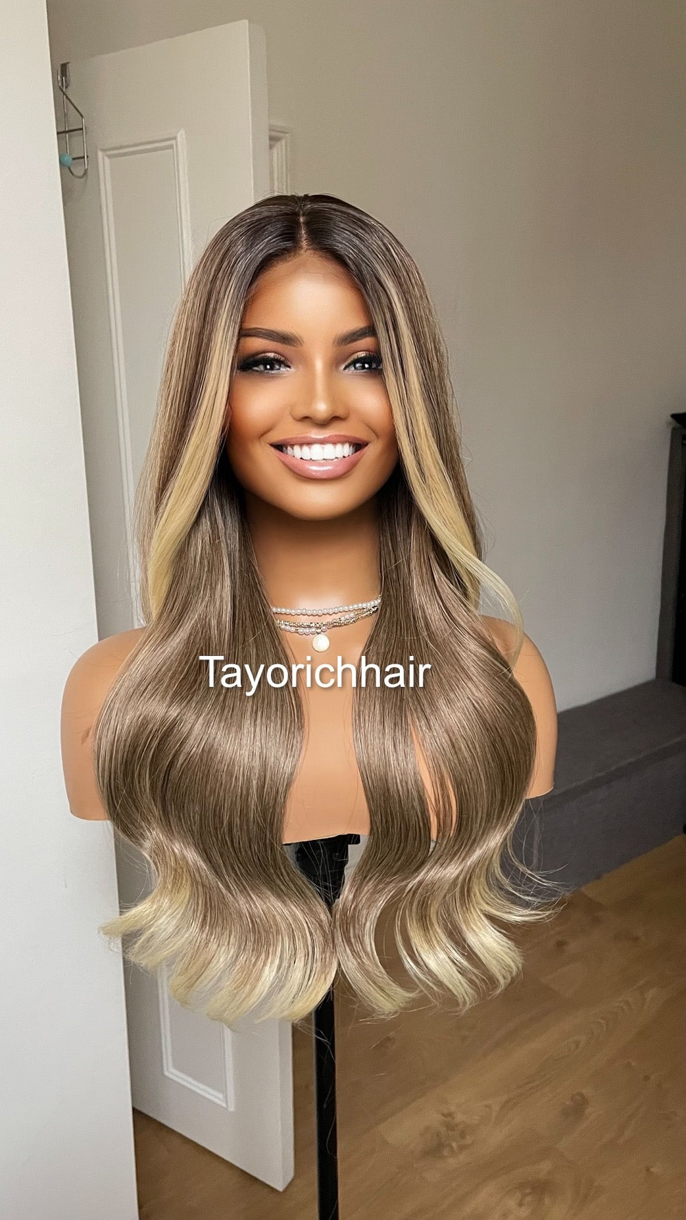 Dark Ash Blonde Lace Frontal Wig With Money Piece Highlights/ Synthetic Wig For Beginners/20 Inches hair/Ready To Ship Wigs By Tayorichhair
