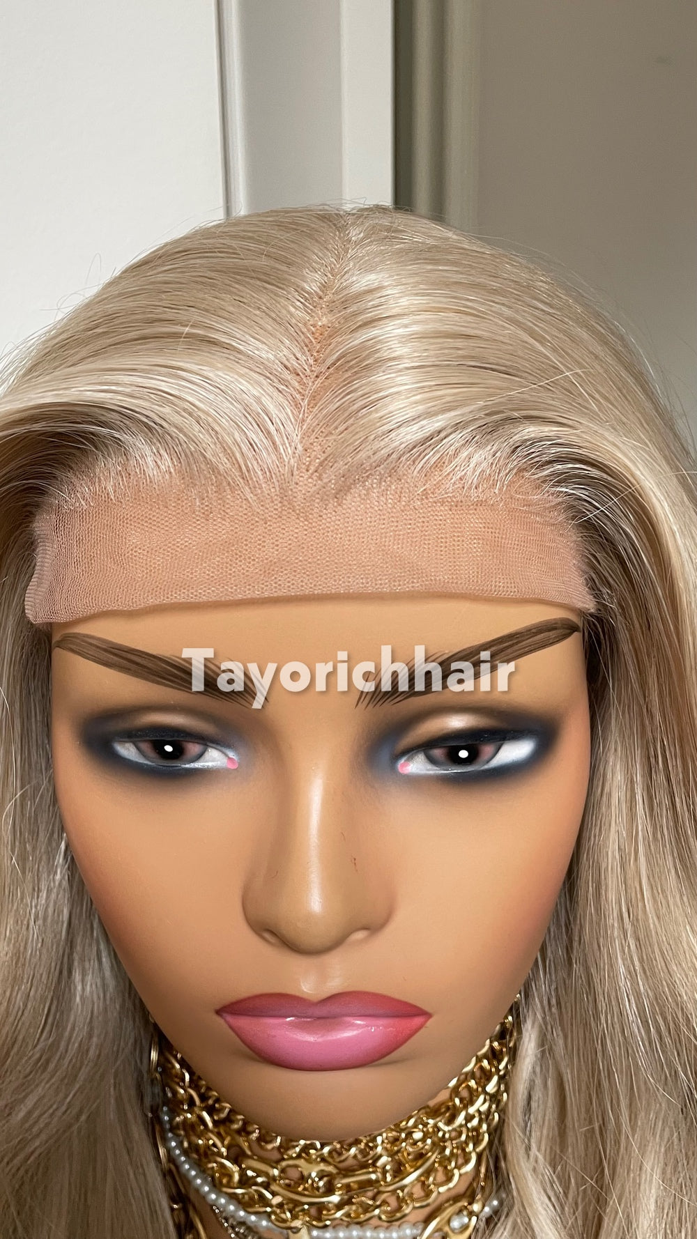 Blonde 26” Wavy Wig | 13x6 Lace & Versatile Part