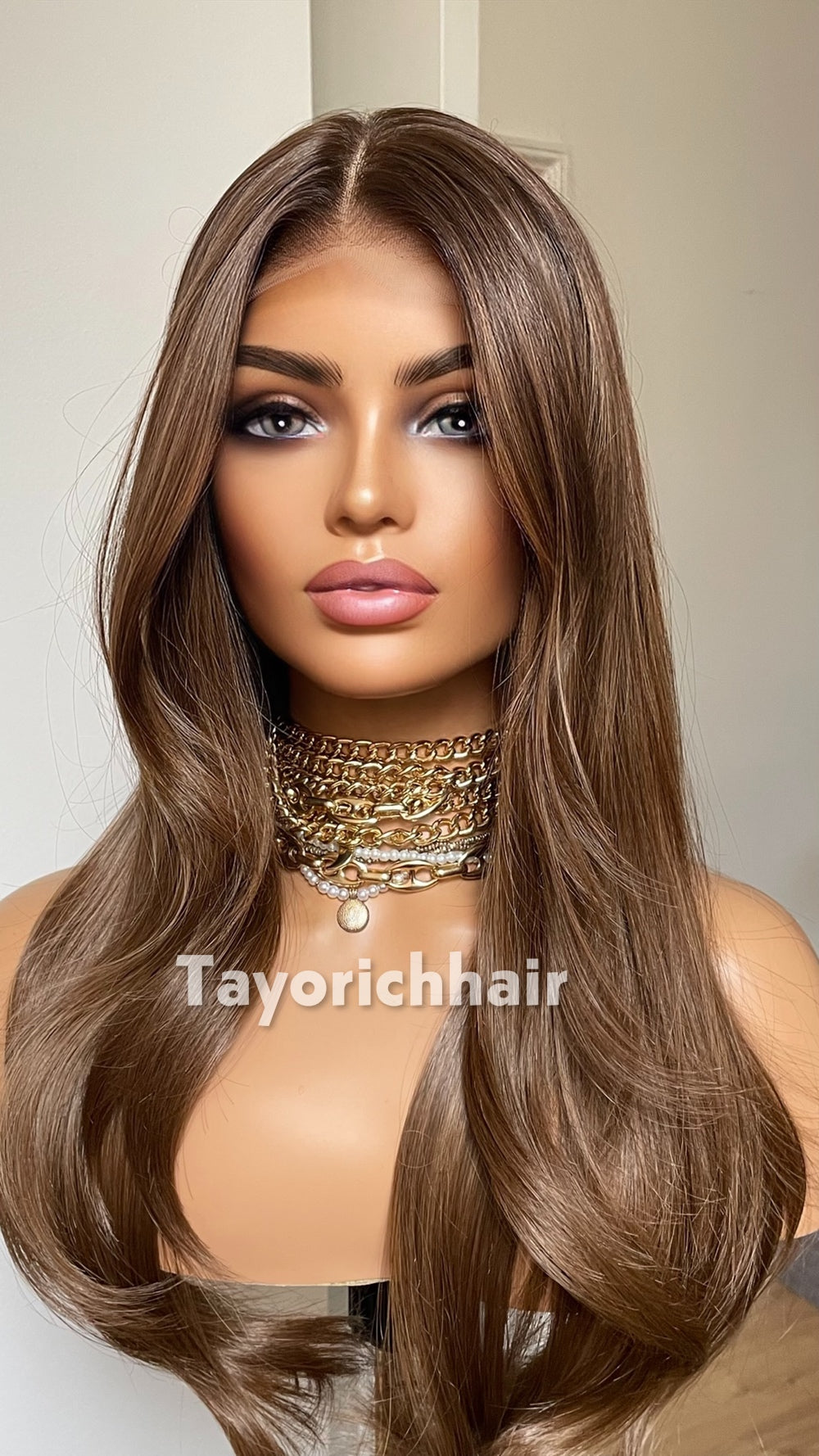 Tayorichhair Elegant 18" Wavy Glueless Synthetic Wig – Rich Brown with Subtle Dark Roots (13x4 Transparent Lace)