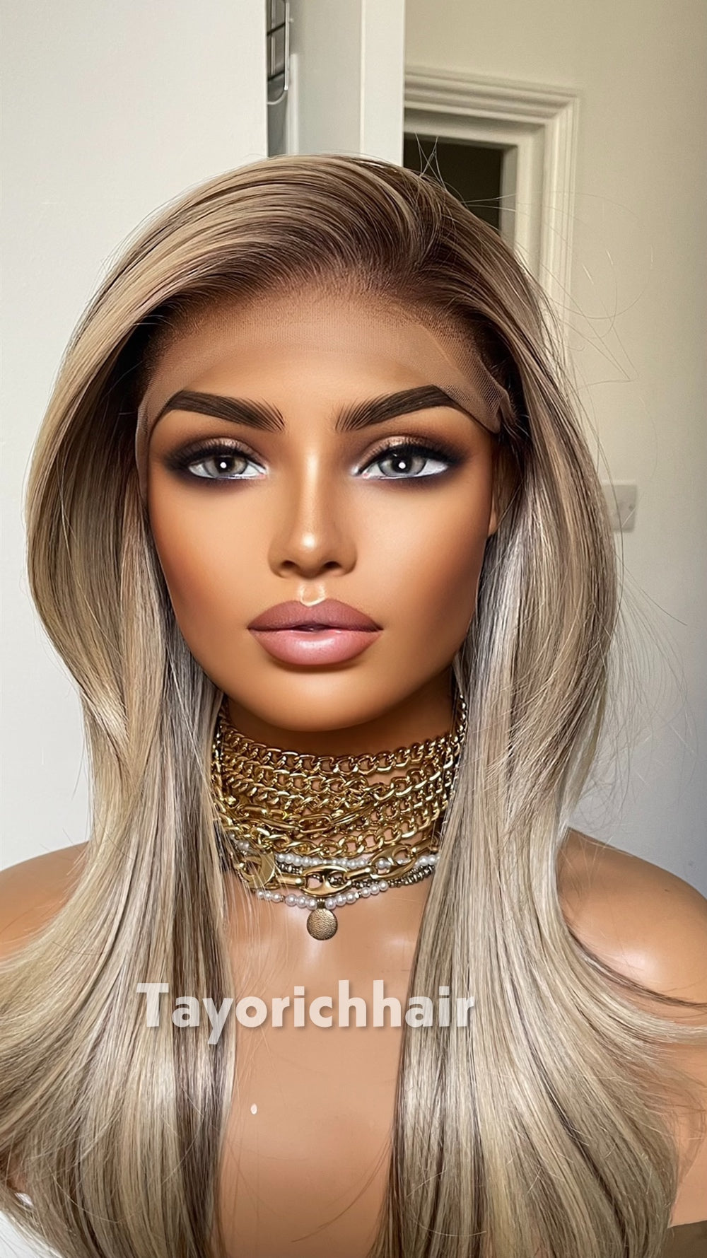 Blonde Wig With Lowlights| Dark Roots| 16 Inch