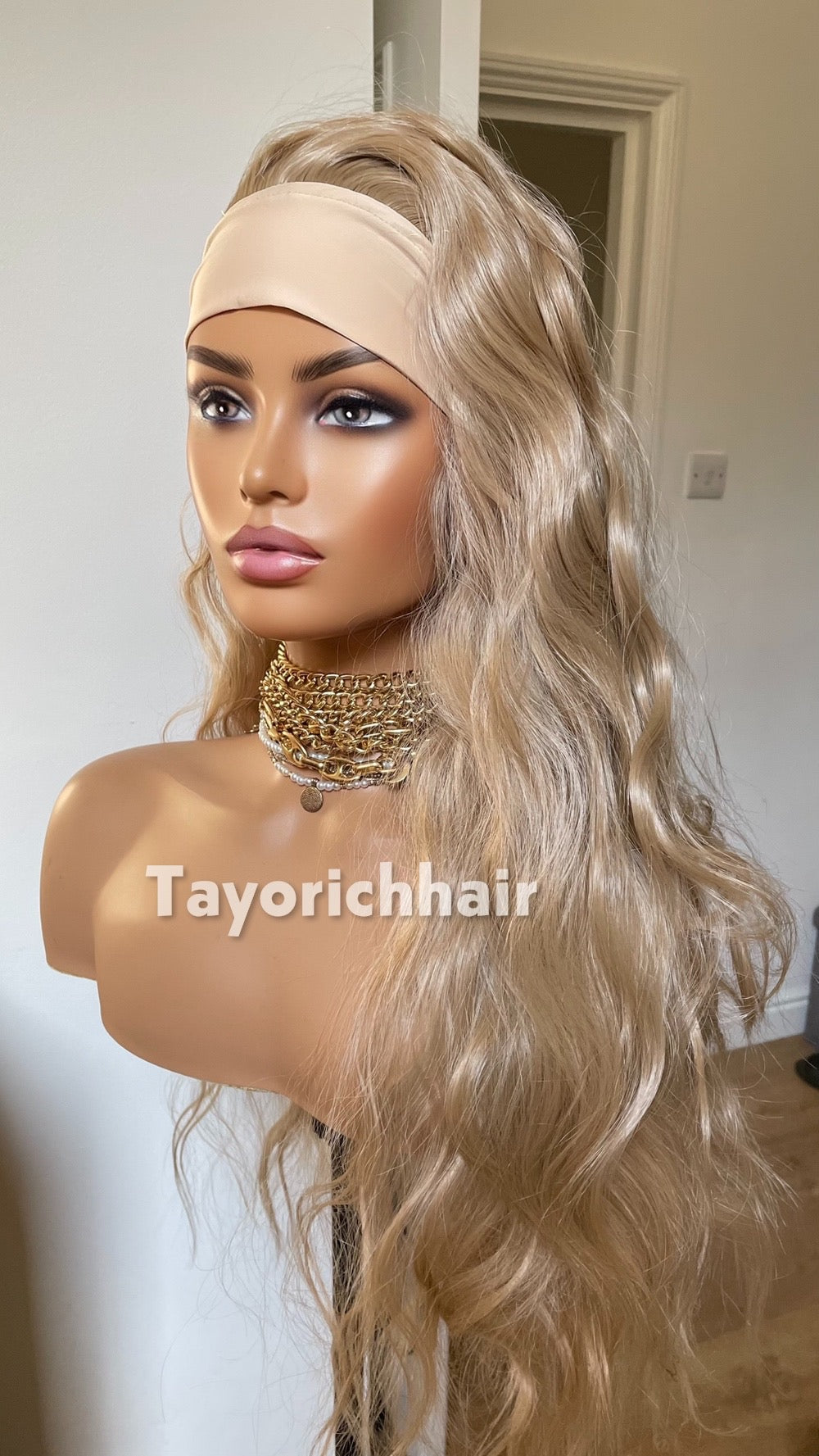 Glueless Ponytail Wig: Heat-Safe Synthetic Updo with Headband