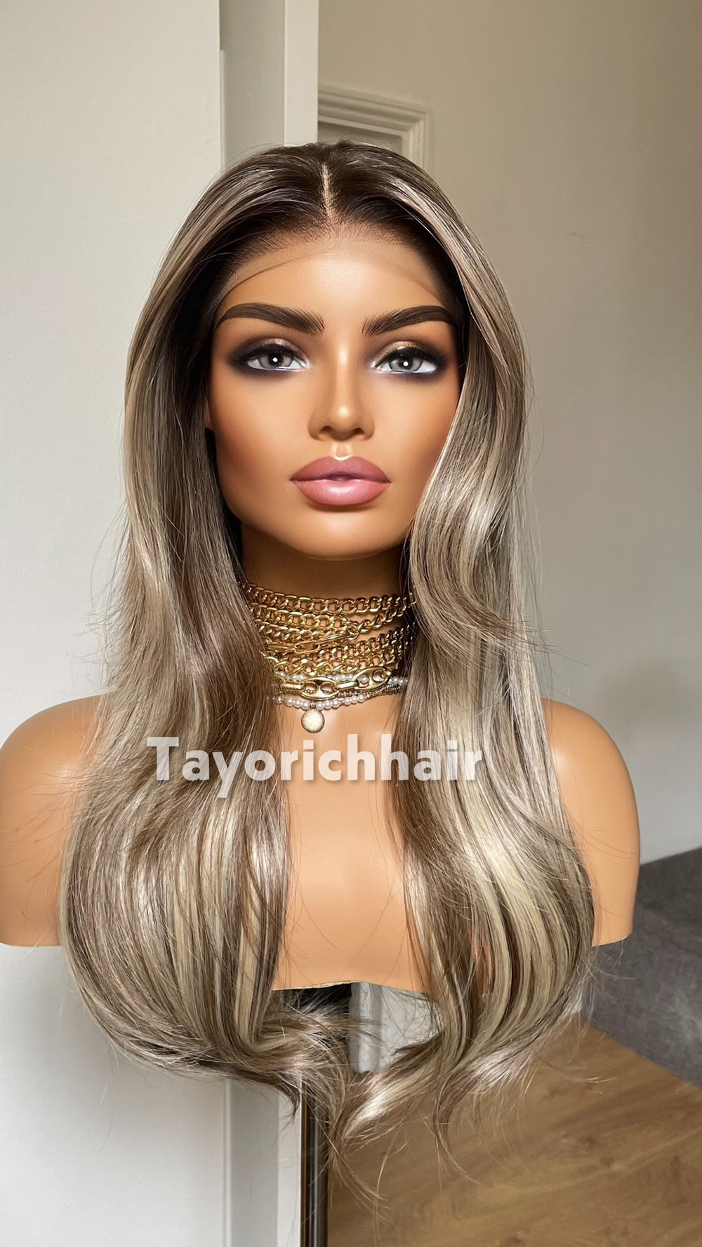 Dark Brown & Blonde Mixed Wig | 20” Wavy Glueless