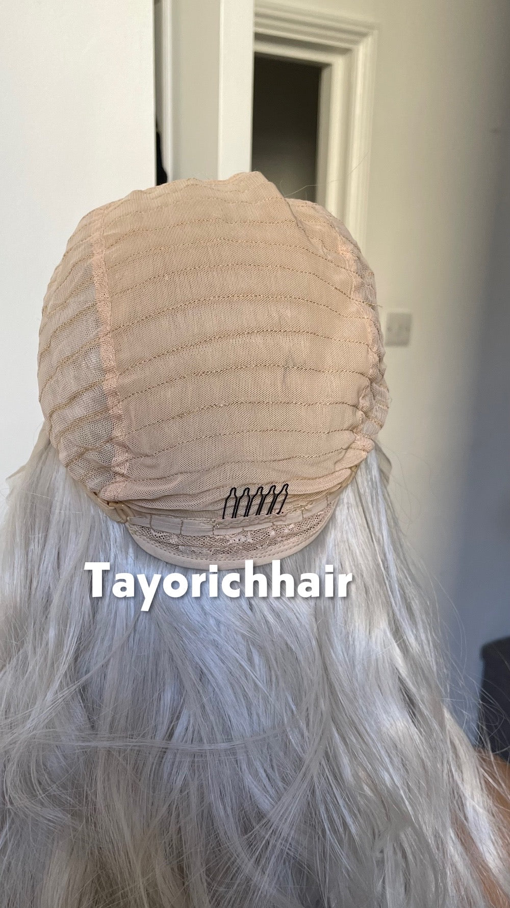 Tayorichhair Icy Platinum Blonde Loose Curls Wig – 24" Heat-Resistant Synthetic Unit (13x4 Transparent Lace, Free Part, Plain Blonde, No Roots)