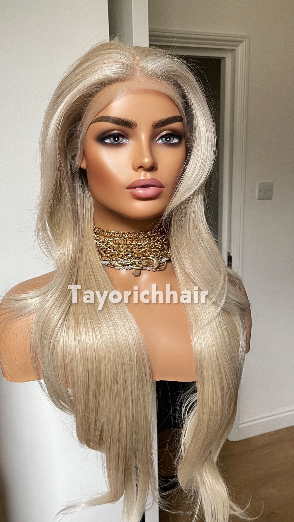 Light Honey Blonde Wig With Highlights; Curtain Bangs, Lace Front Synthetic Wig