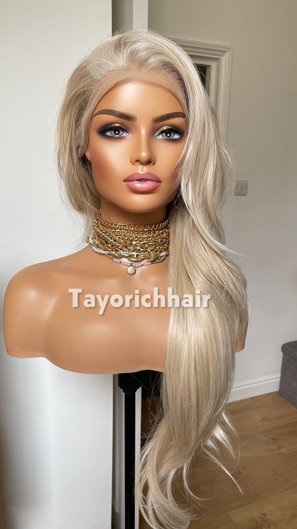Light Honey Blonde Wig With Highlights; Curtain Bangs, Lace Front Synthetic Wig