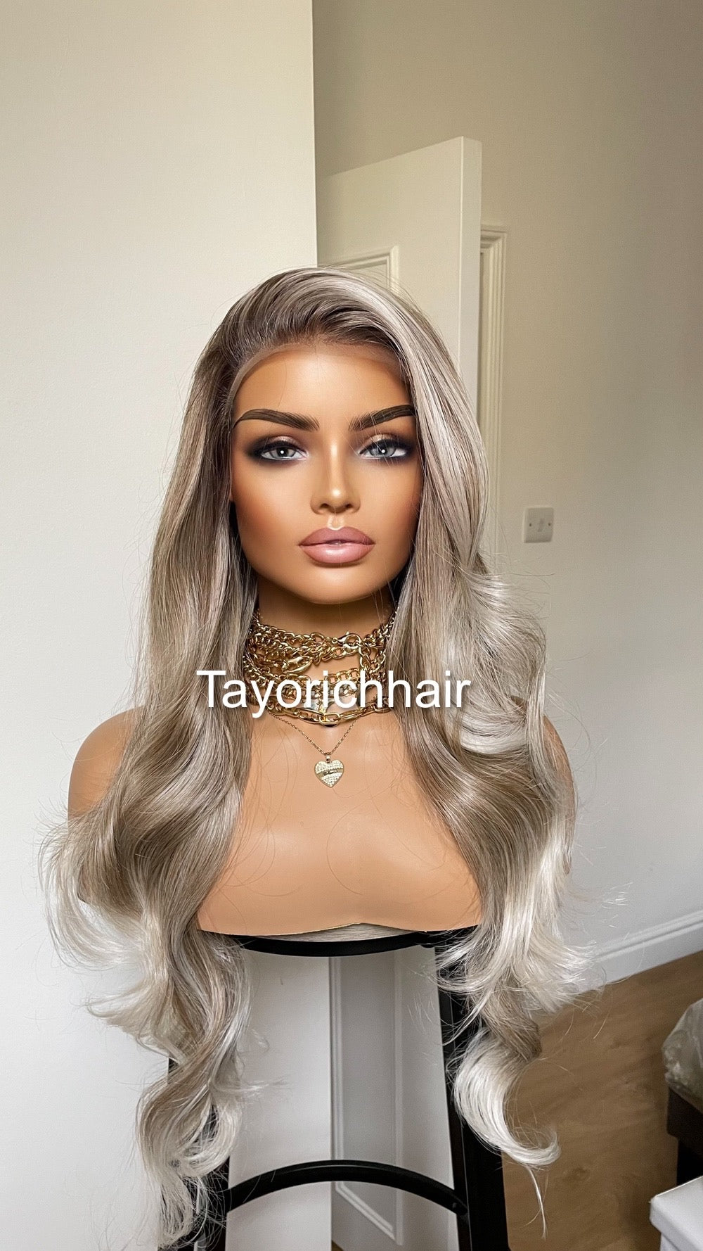 Dark Ash Synthetic Wig With Money Piece•Platinum Blonde Highlights• 24 Inches Bouncy Wavy Hair•Middle Part Realistic Wig•Ready To Ship Wigs