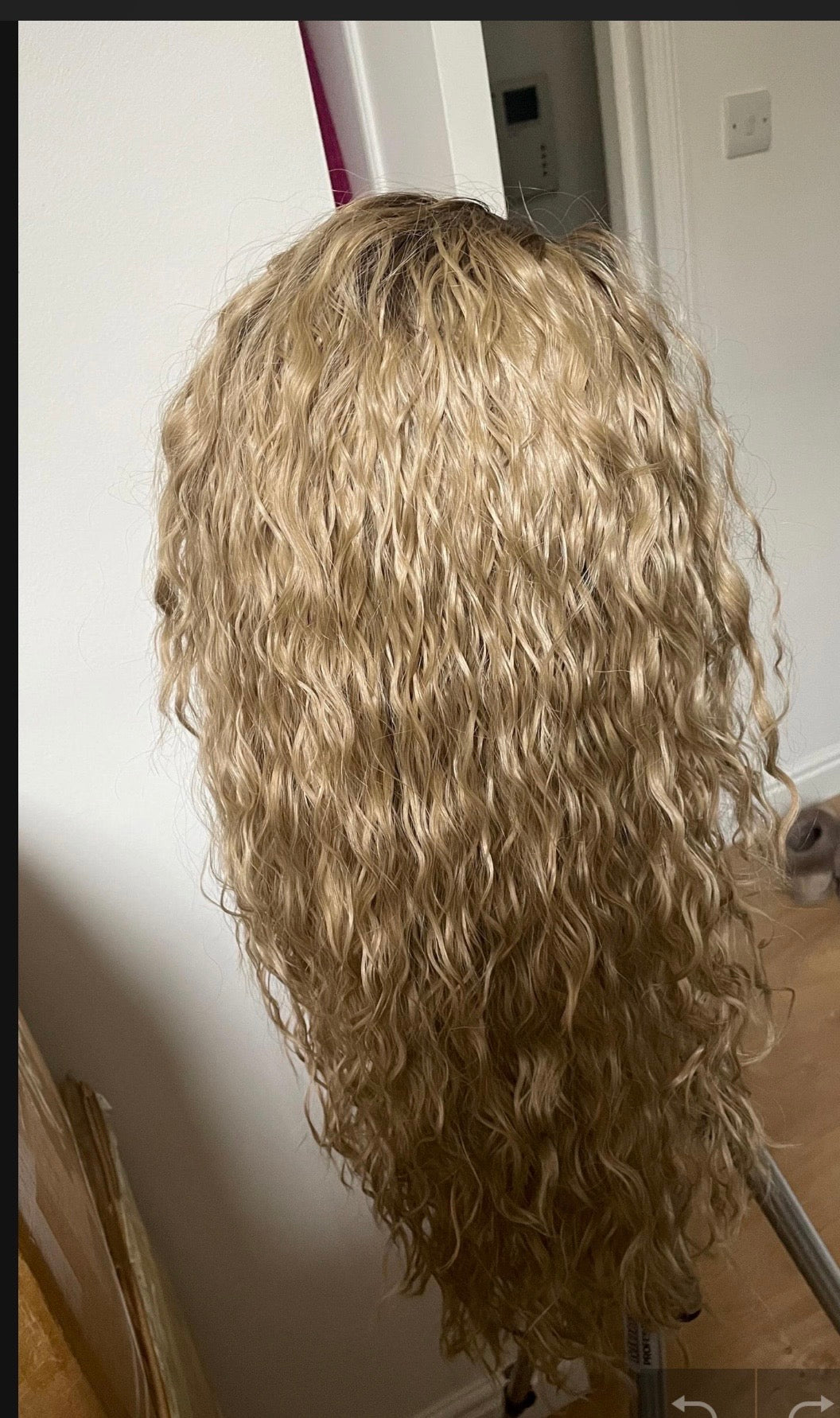 Tayorichhair 22-Inch Ash Blonde Exotic Curly Synthetic Wig – Dark Roots, 13x3 Transparent Lace Front, Small XS Cap Lightweight Daily Wear Unit