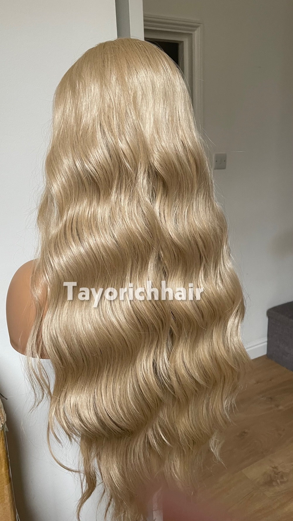 TayoRichHair | 24" Natural Ash Blonde Beach Wavy Lace Front Wig (13x6 Transparent Lace)