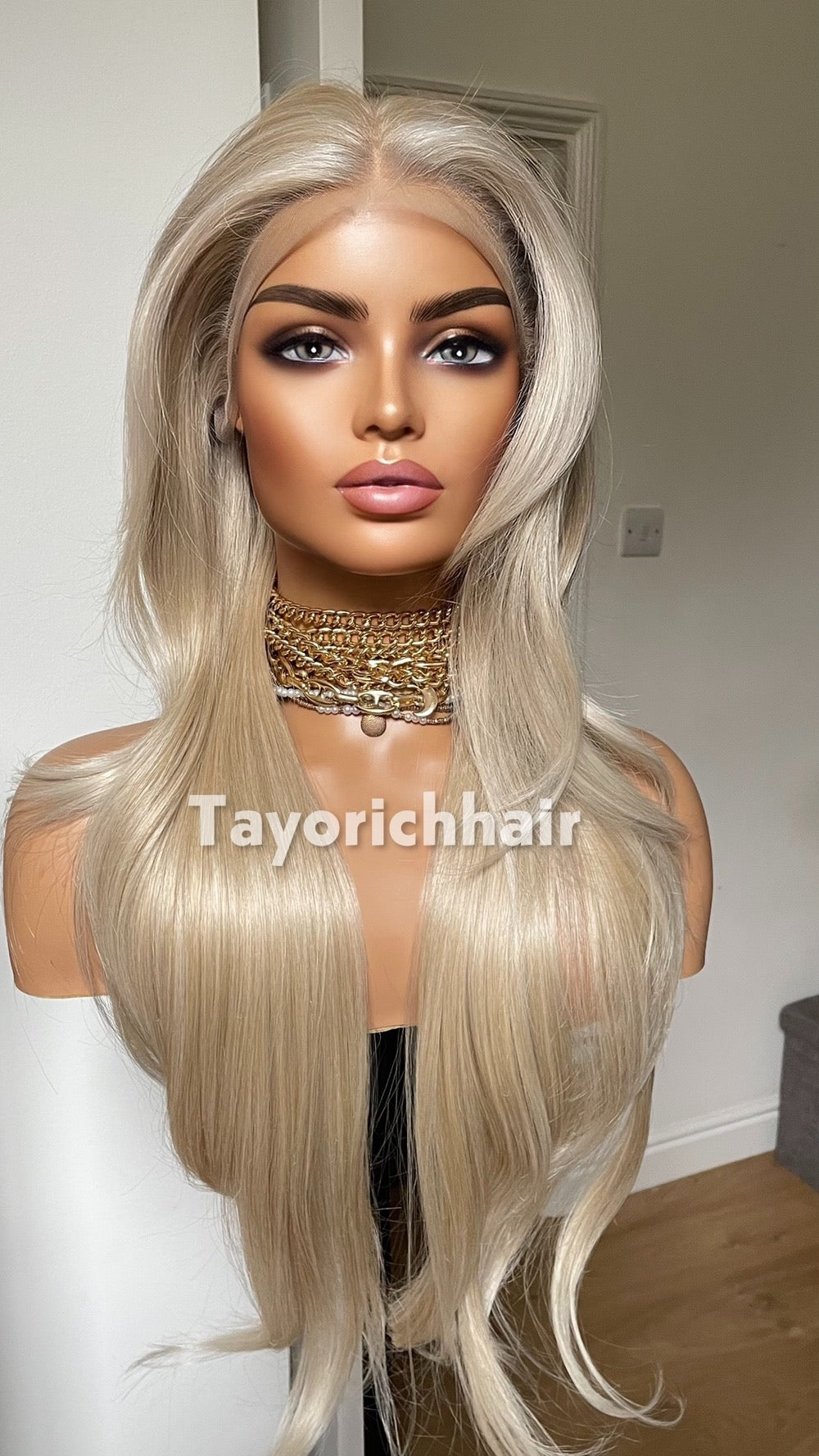Light Honey Blonde Wig With Highlights; Curtain Bangs, Lace Front Synthetic Wig