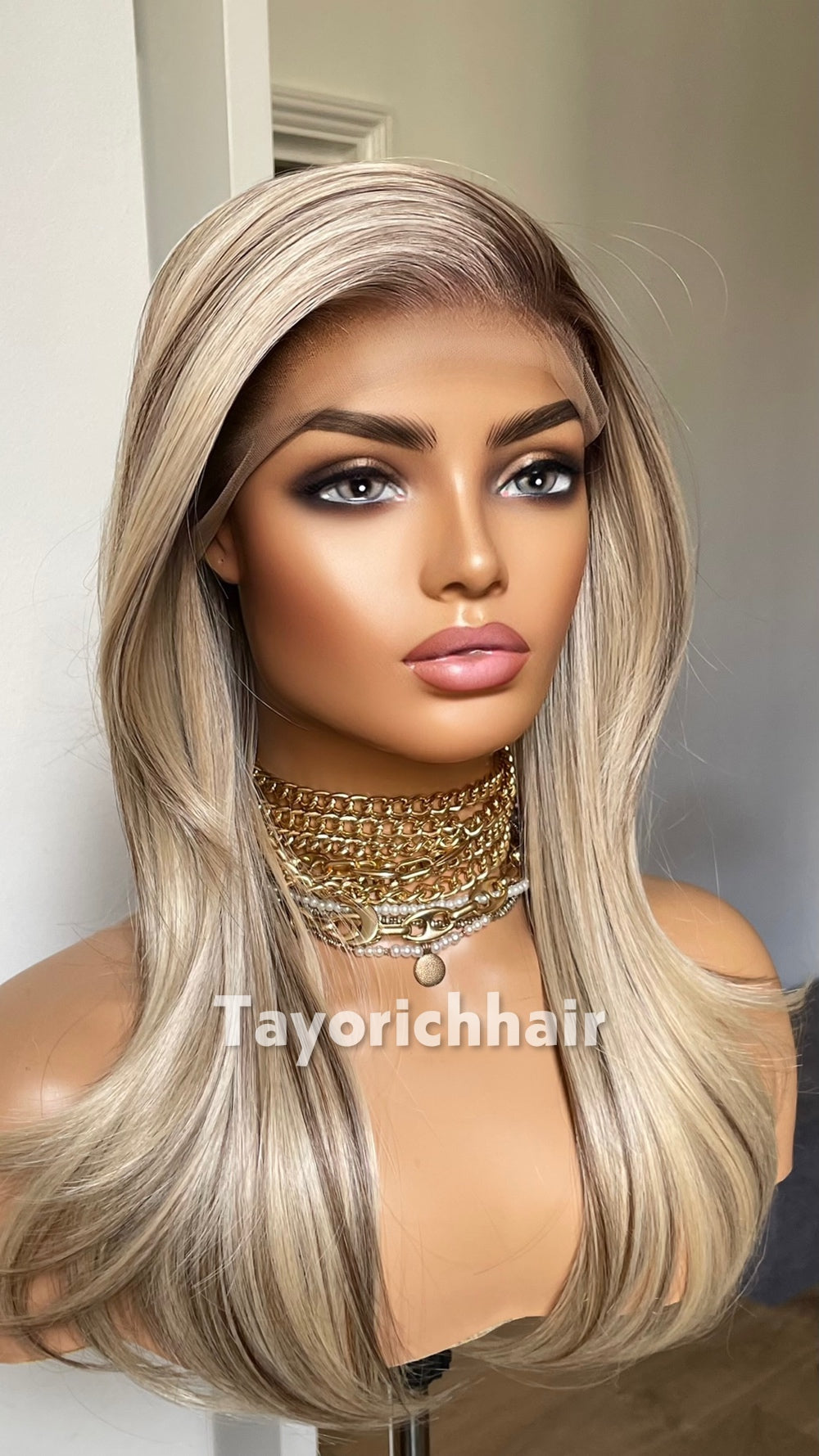 Blonde Wig With Lowlights| Dark Roots| 16 Inch